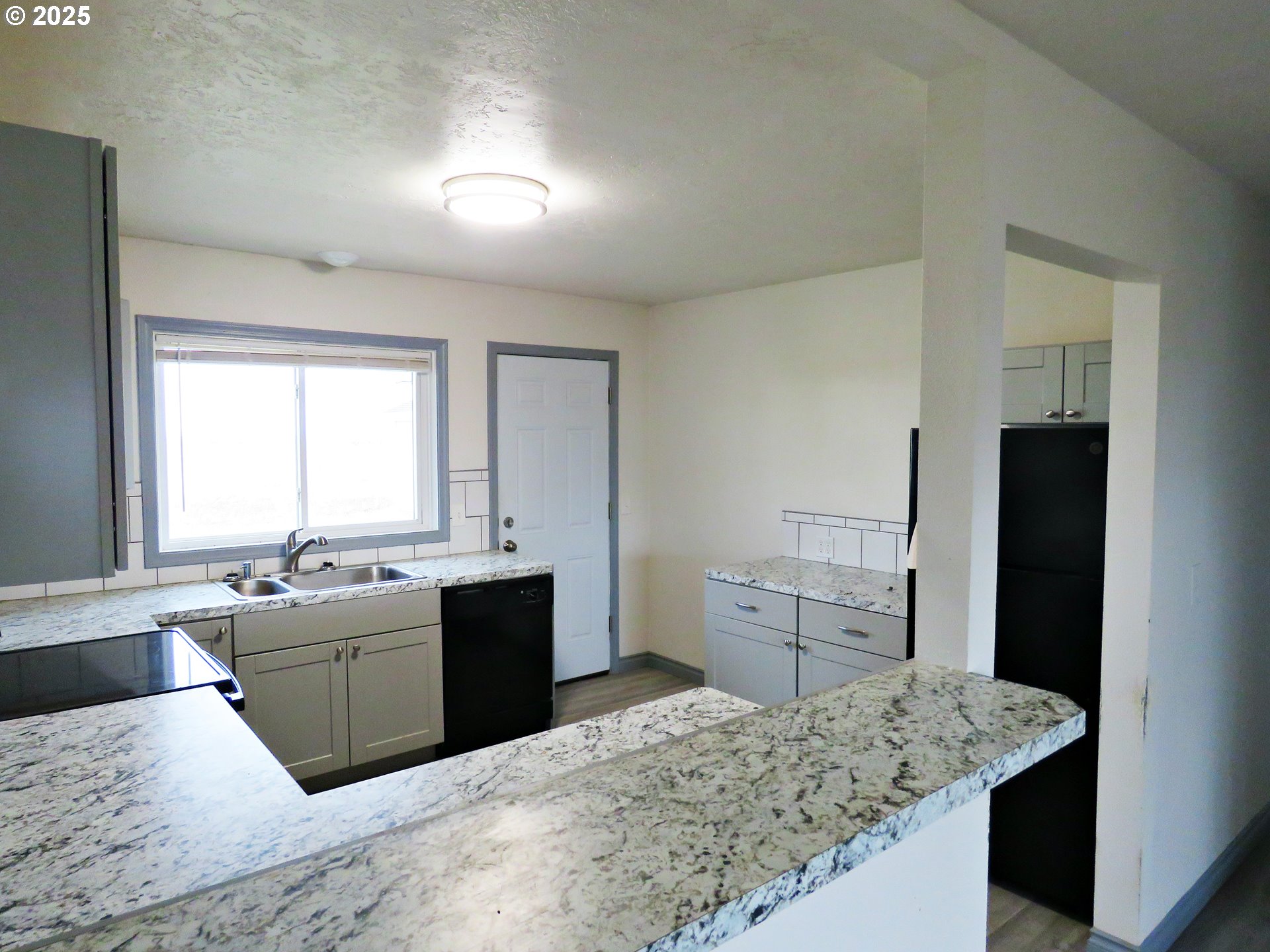 14853 Mt View Dr Property Photo 11