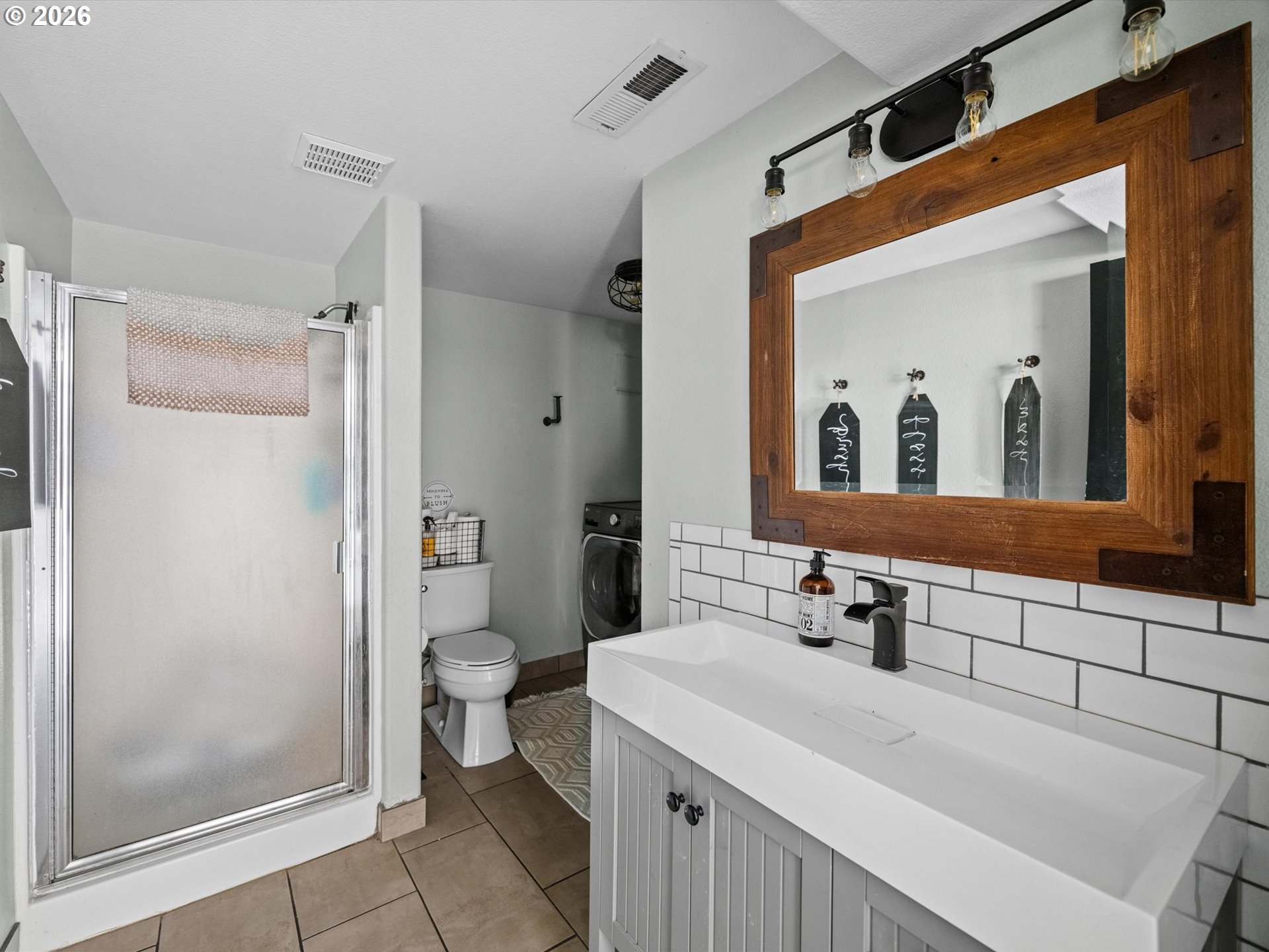 2792 Lancaster St Property Photo 38