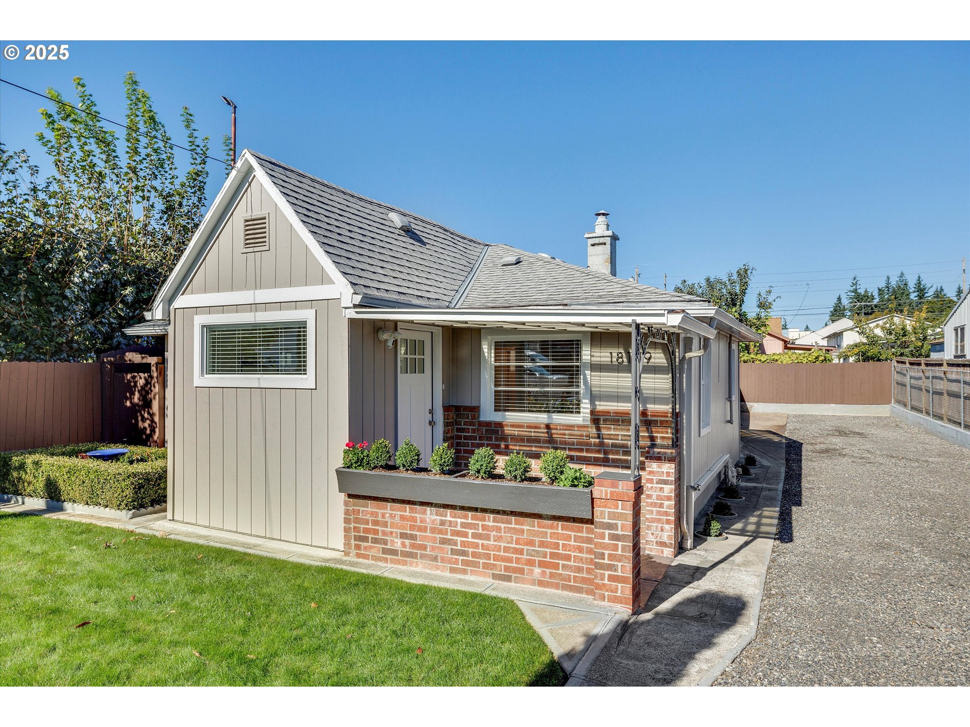 18149 Se Pine St Property Photo 1