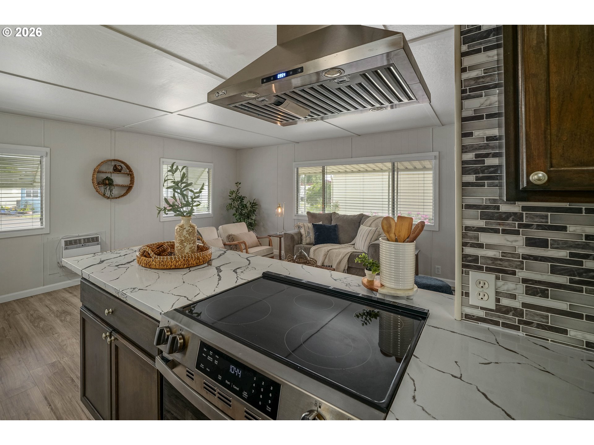 612 N Cascade Dr Property Photo 16