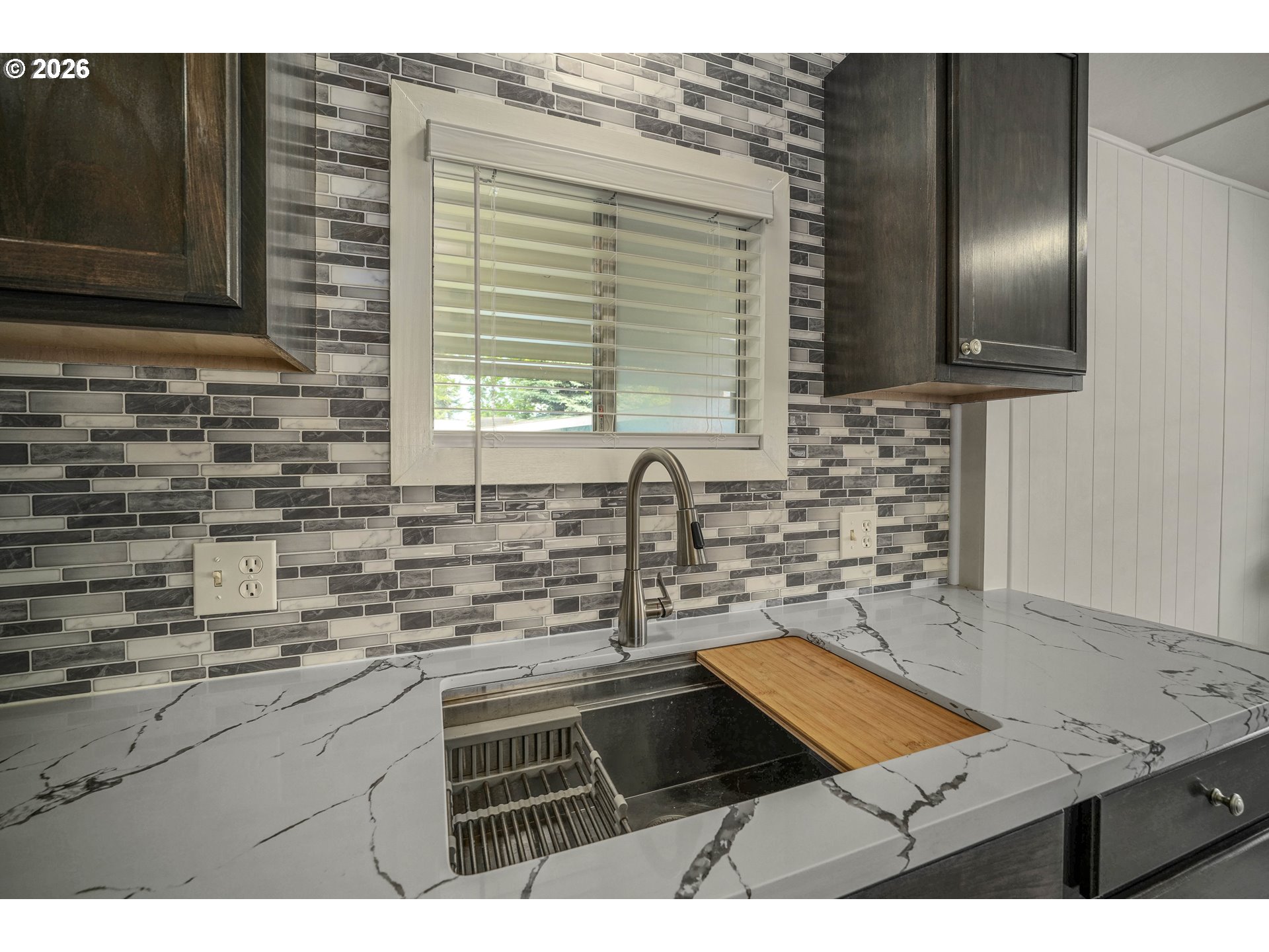 612 N Cascade Dr Property Photo 17