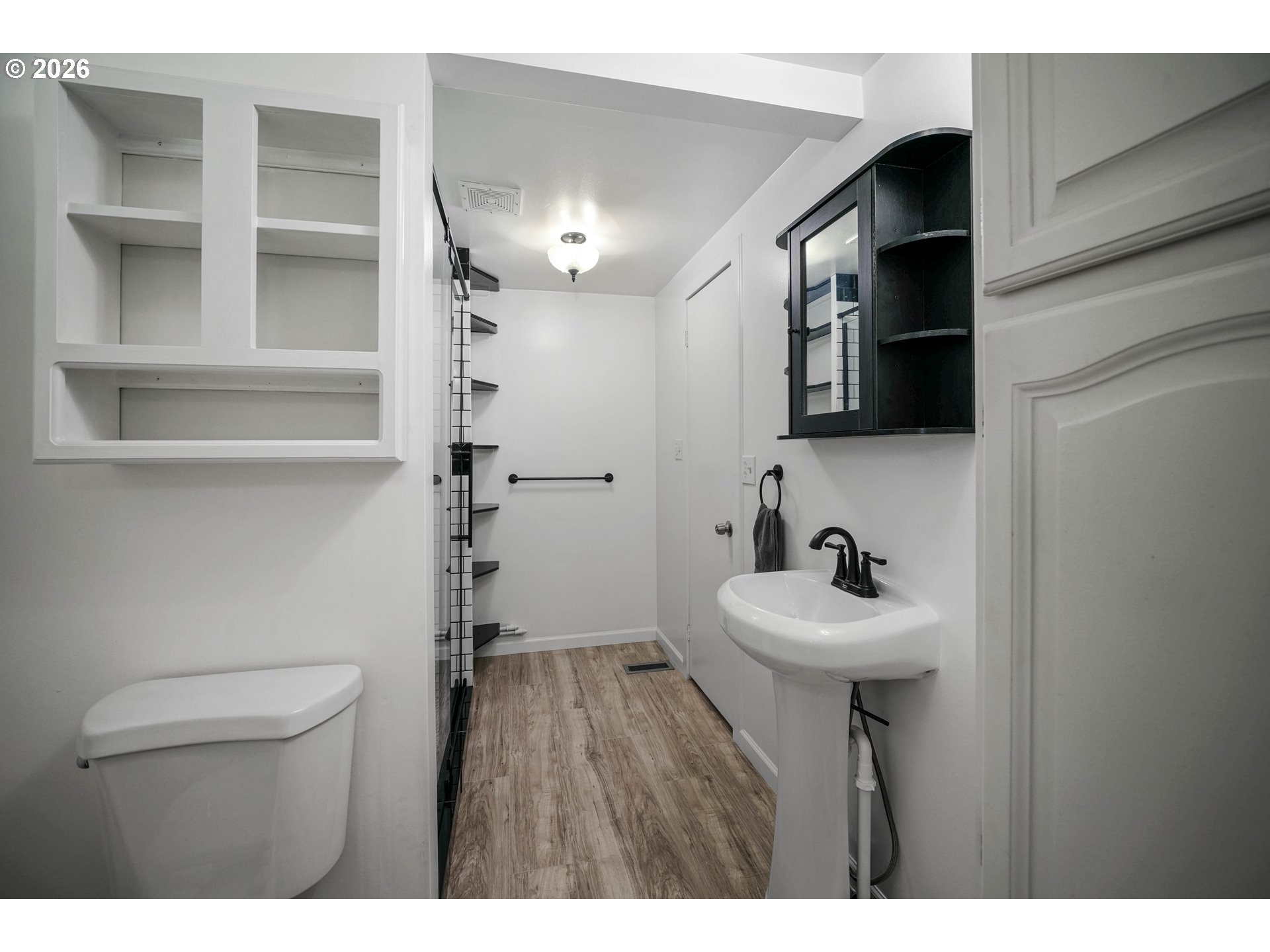 612 N Cascade Dr Property Photo 23