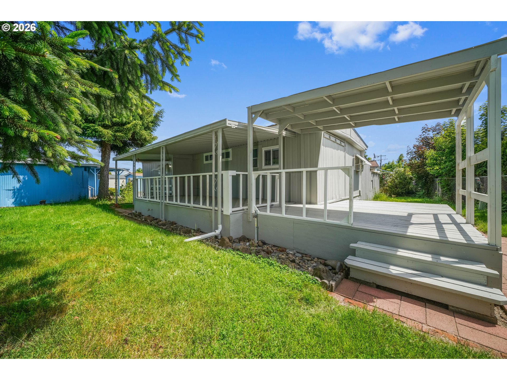 612 N Cascade Dr Property Photo 28