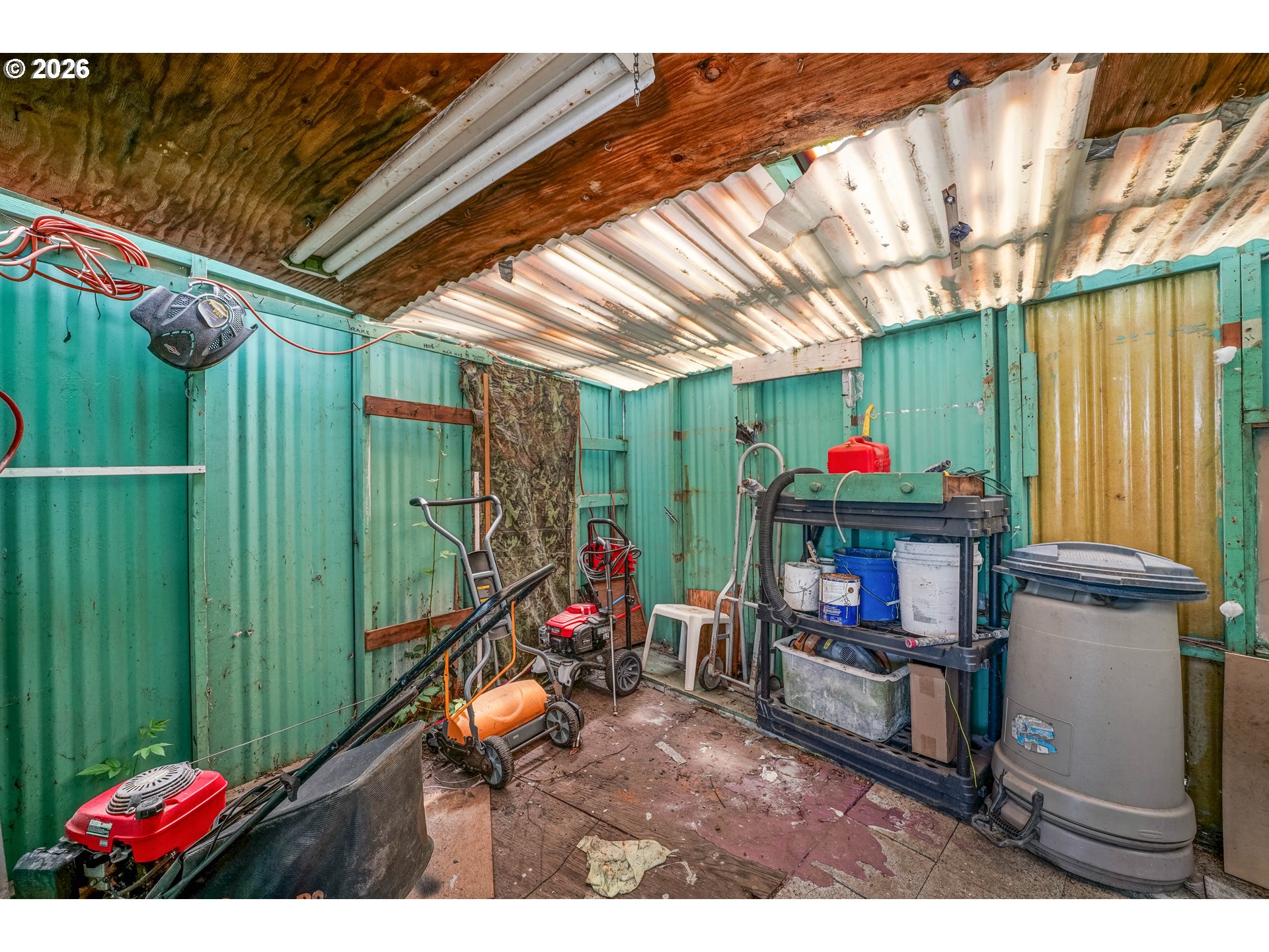 612 N Cascade Dr Property Photo 37