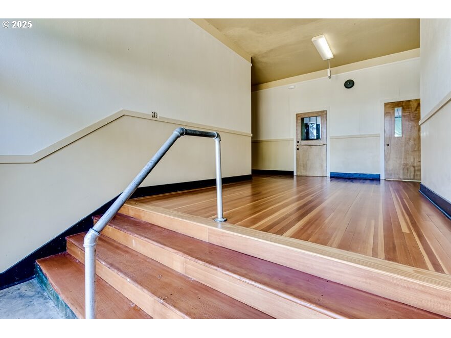 80304 Old Lorane Rd Property Photo 11