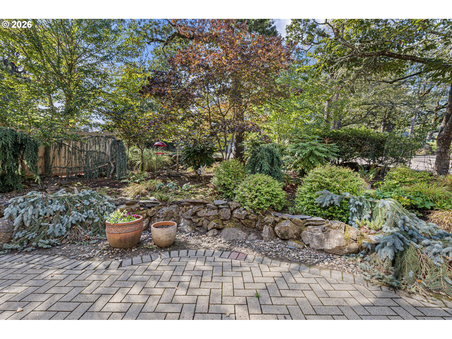 85 W 35th Pl Property Photo 3