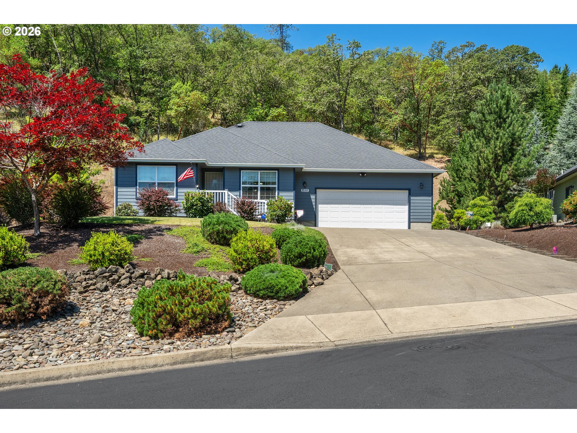 1530 NE ROCKY DR Property Photo 1