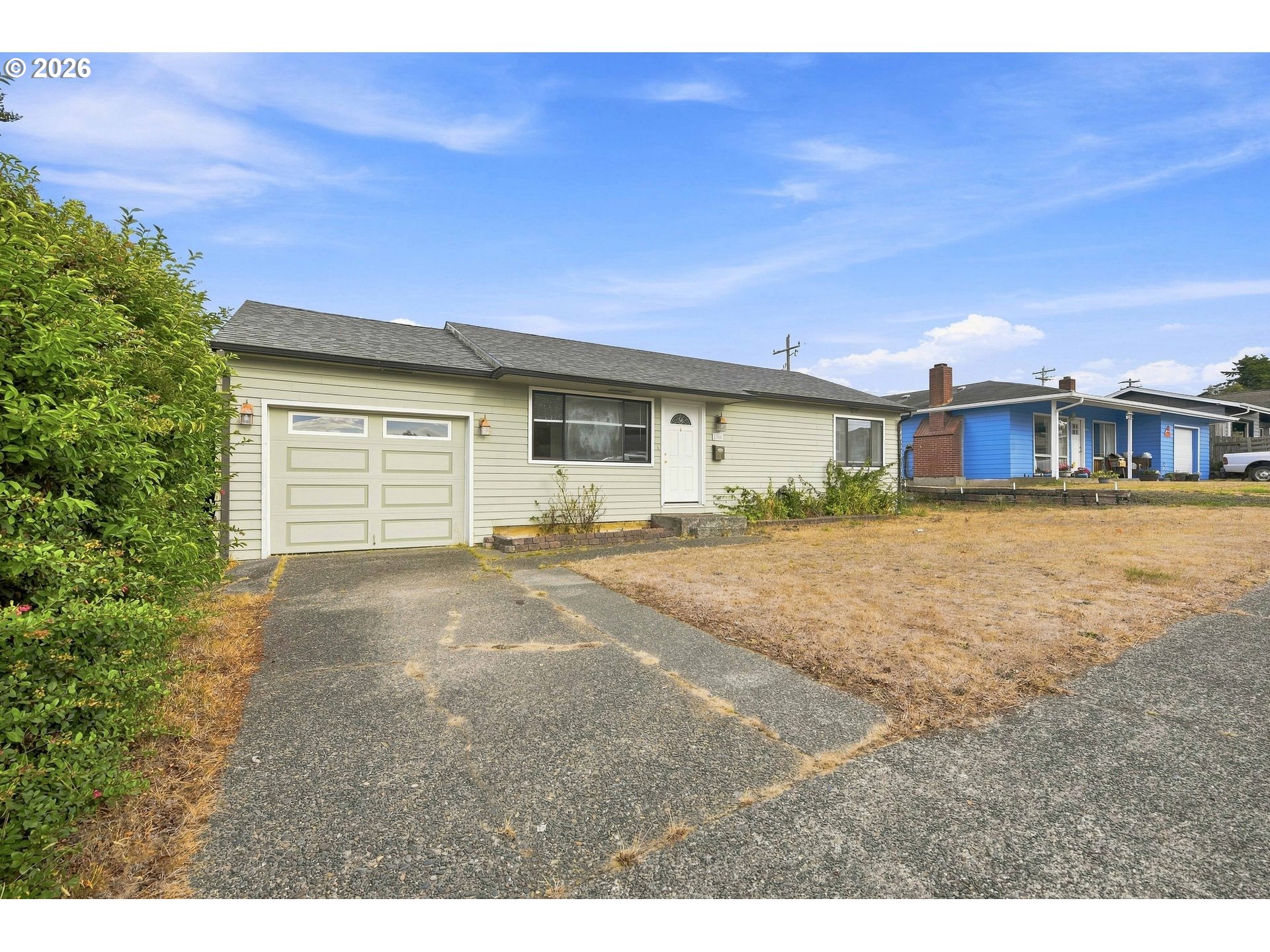 1955 Johnson St Property Photo 2