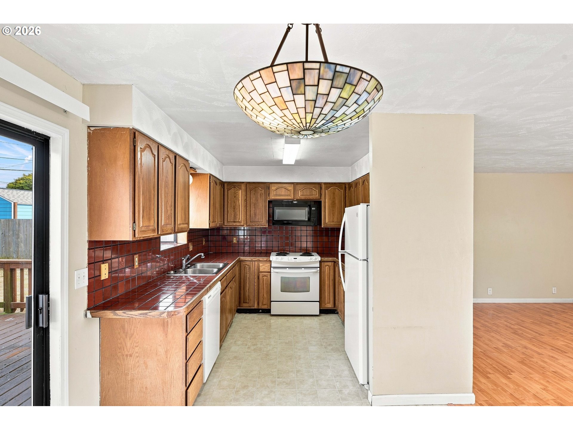 1955 Johnson St Property Photo 6