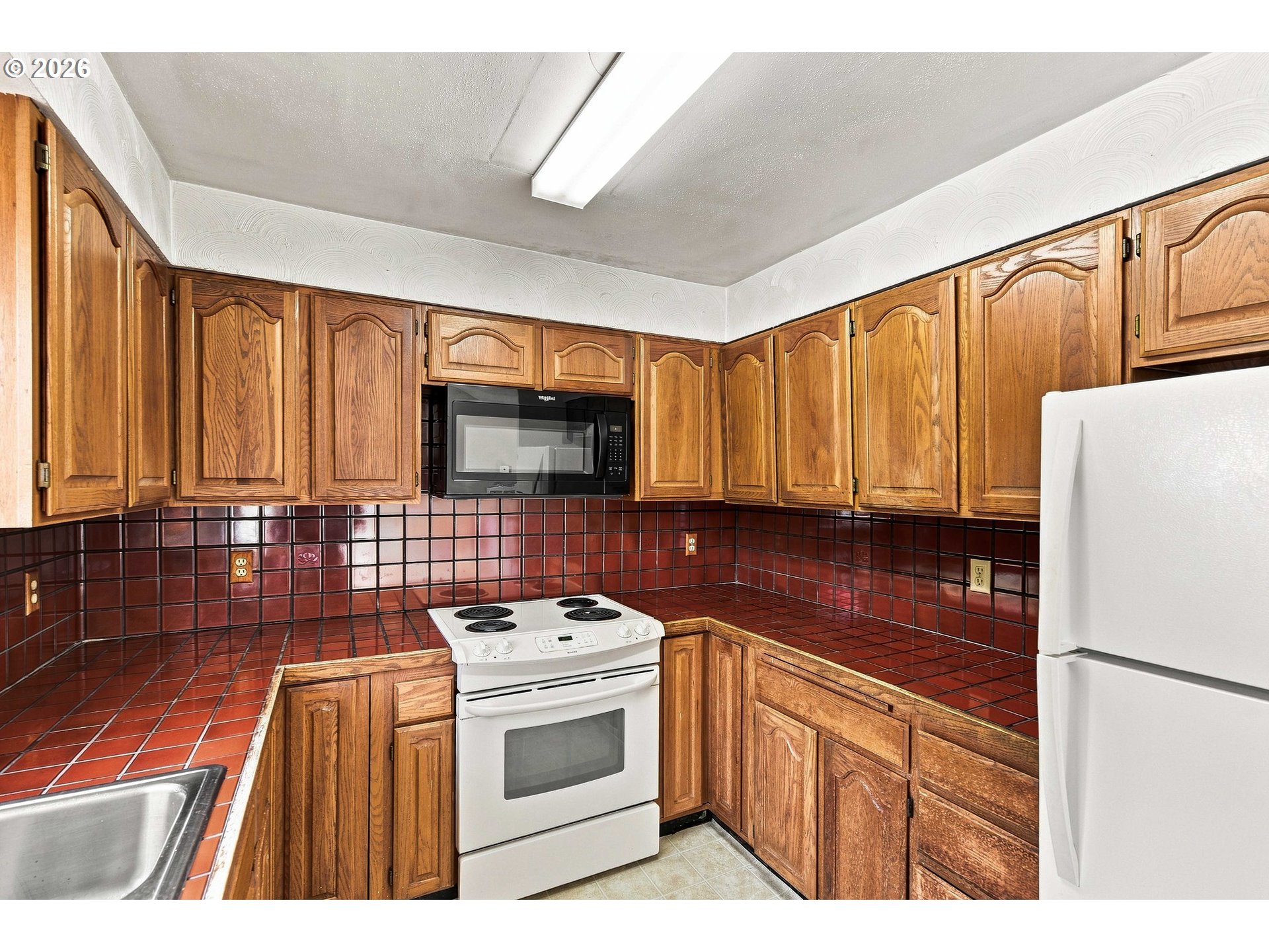 1955 Johnson St Property Photo 8