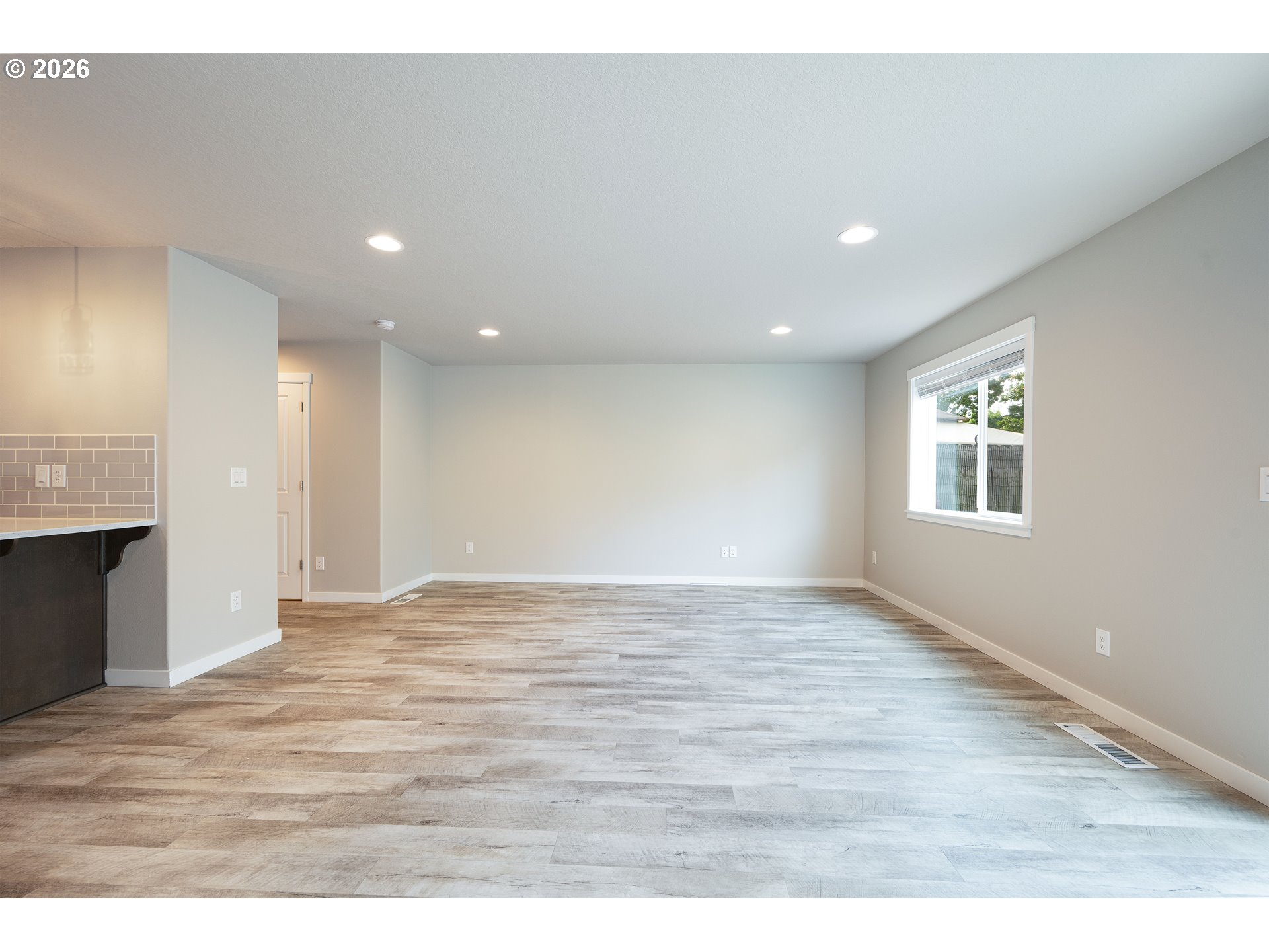 14020 Ne 7th Ct Property Photo 4