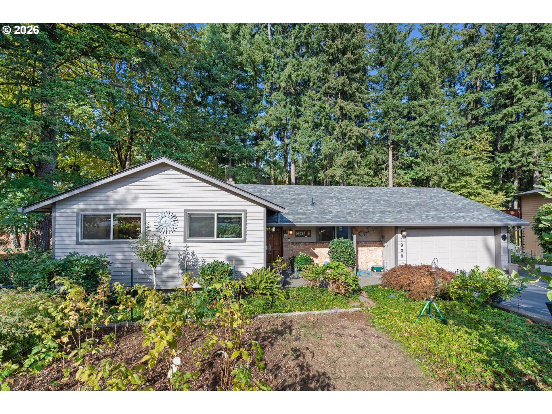 1900 NE 149TH AVE Property Photo 1