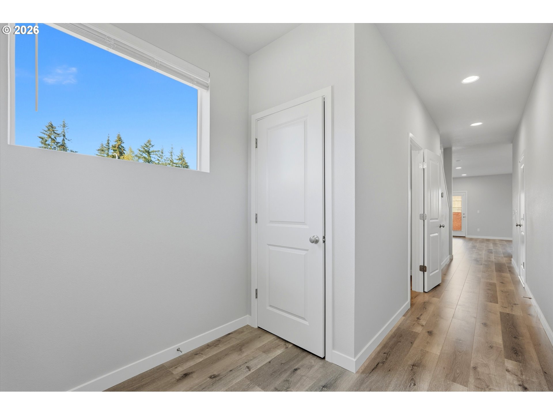 306 E Wilson St Property Photo 4
