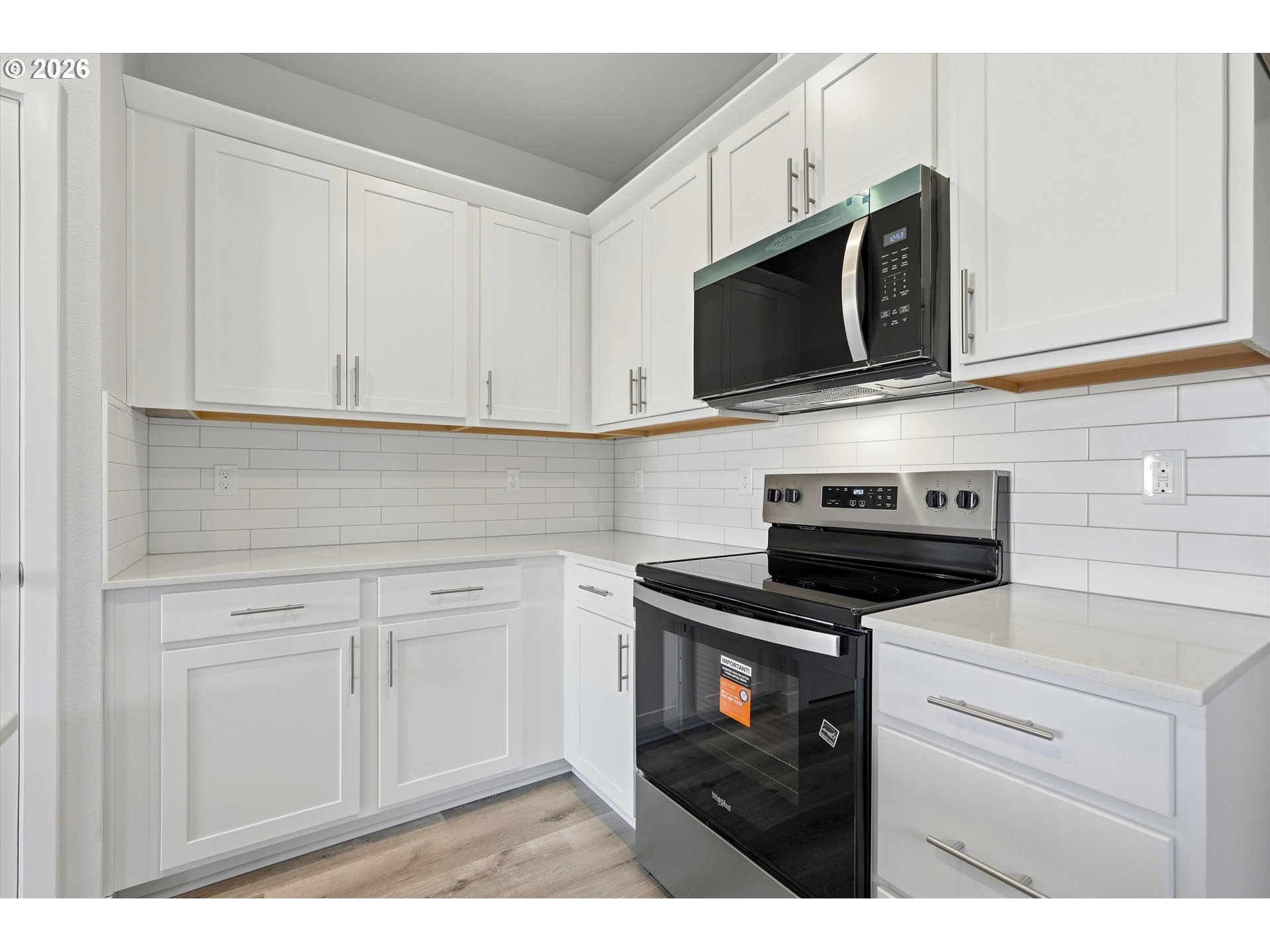 306 E Wilson St Property Photo 10
