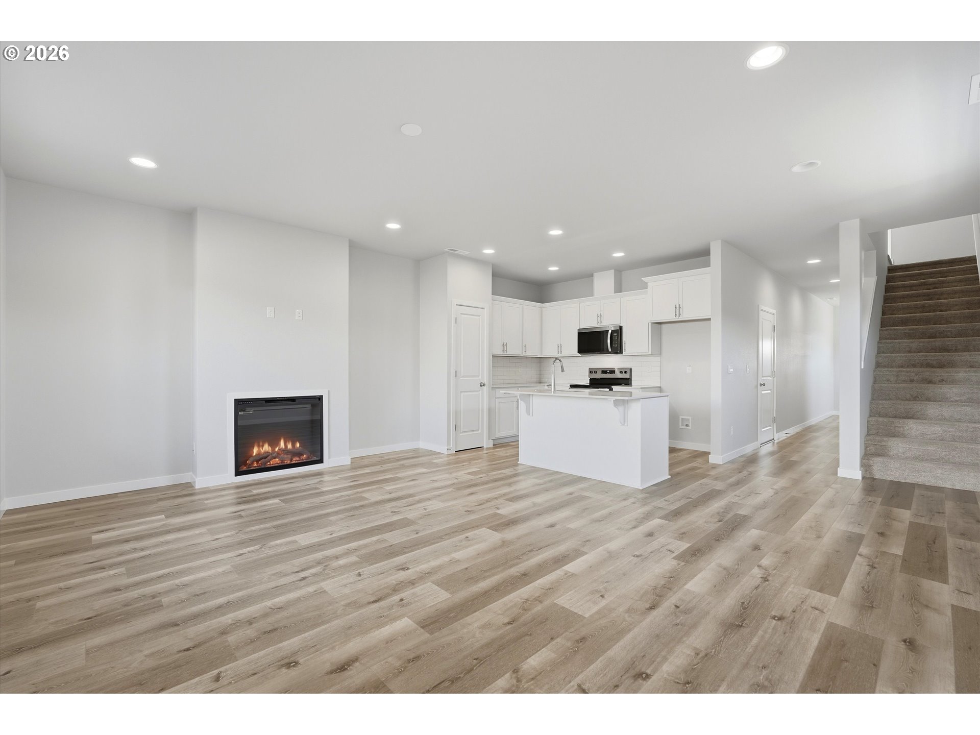 306 E Wilson St Property Photo 13