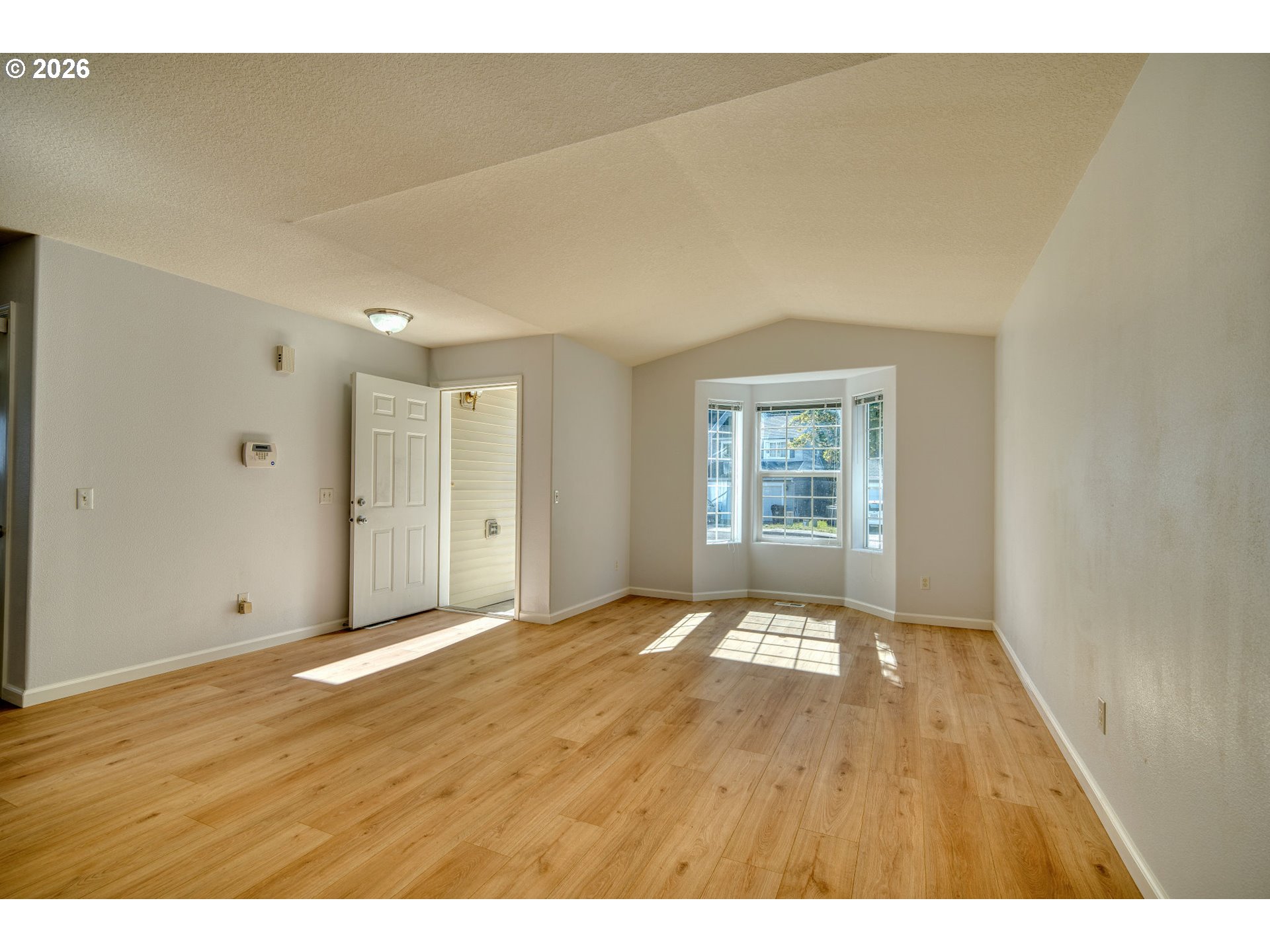 35340 Oakwood Dr Property Photo 4