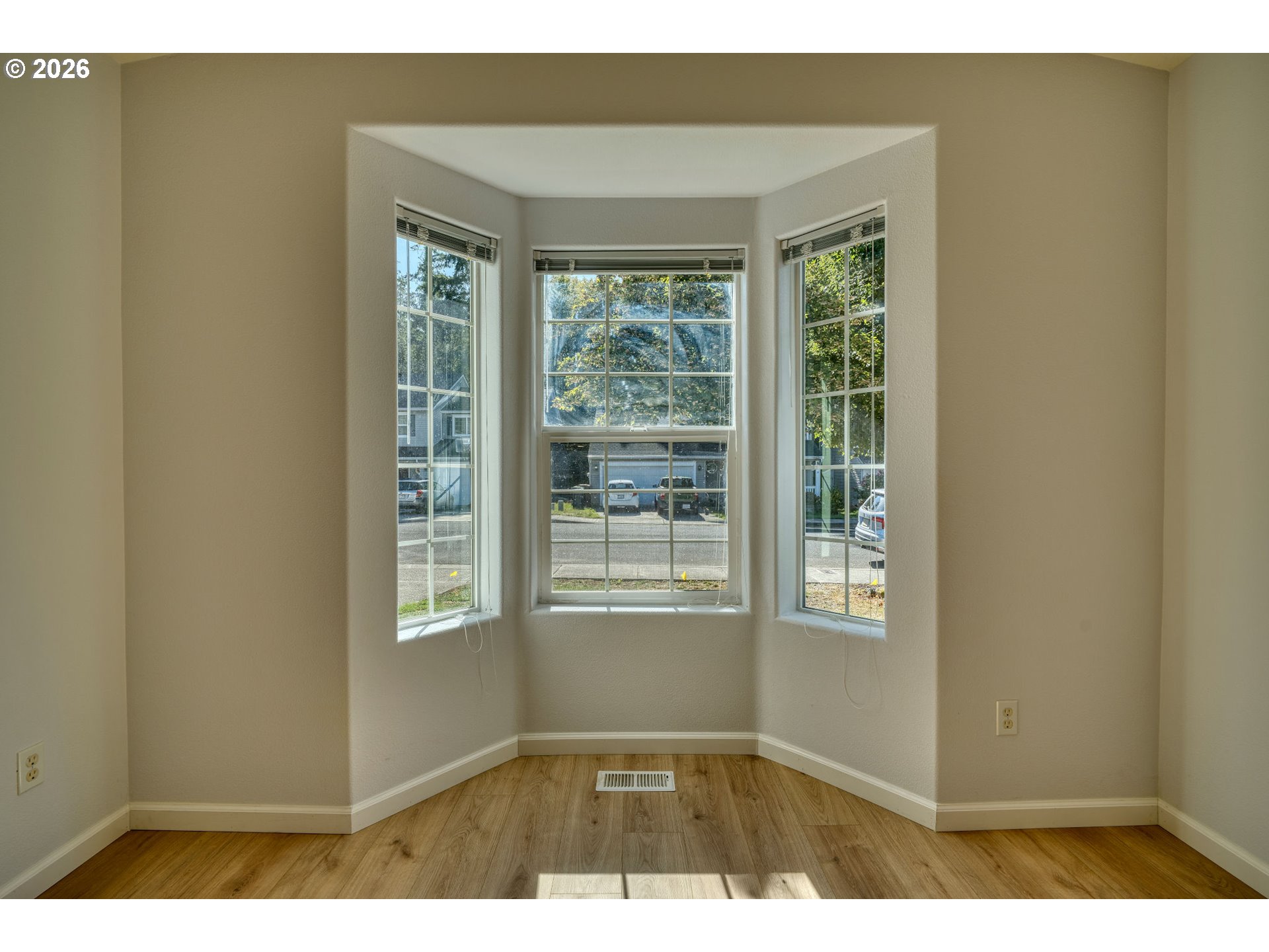 35340 Oakwood Dr Property Photo 5