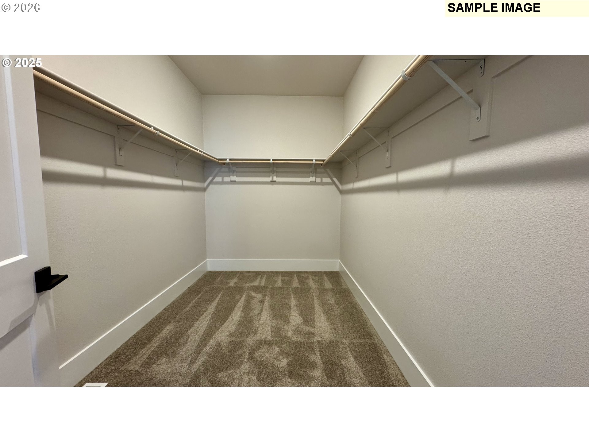 18150 Sw Hoover Ln Property Photo 9