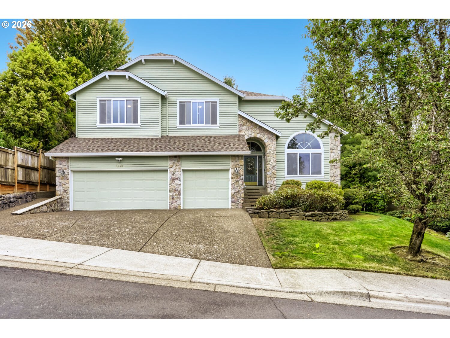 4758 Nw Oakpoint Way Property Photo 1