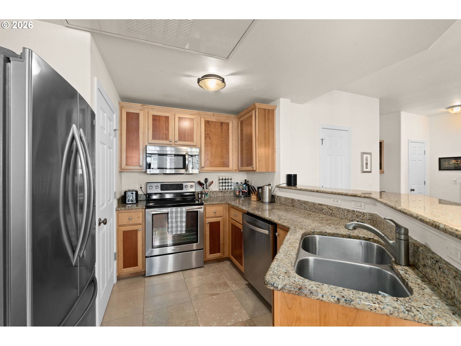 604 Springtree Ln Property Photo 10