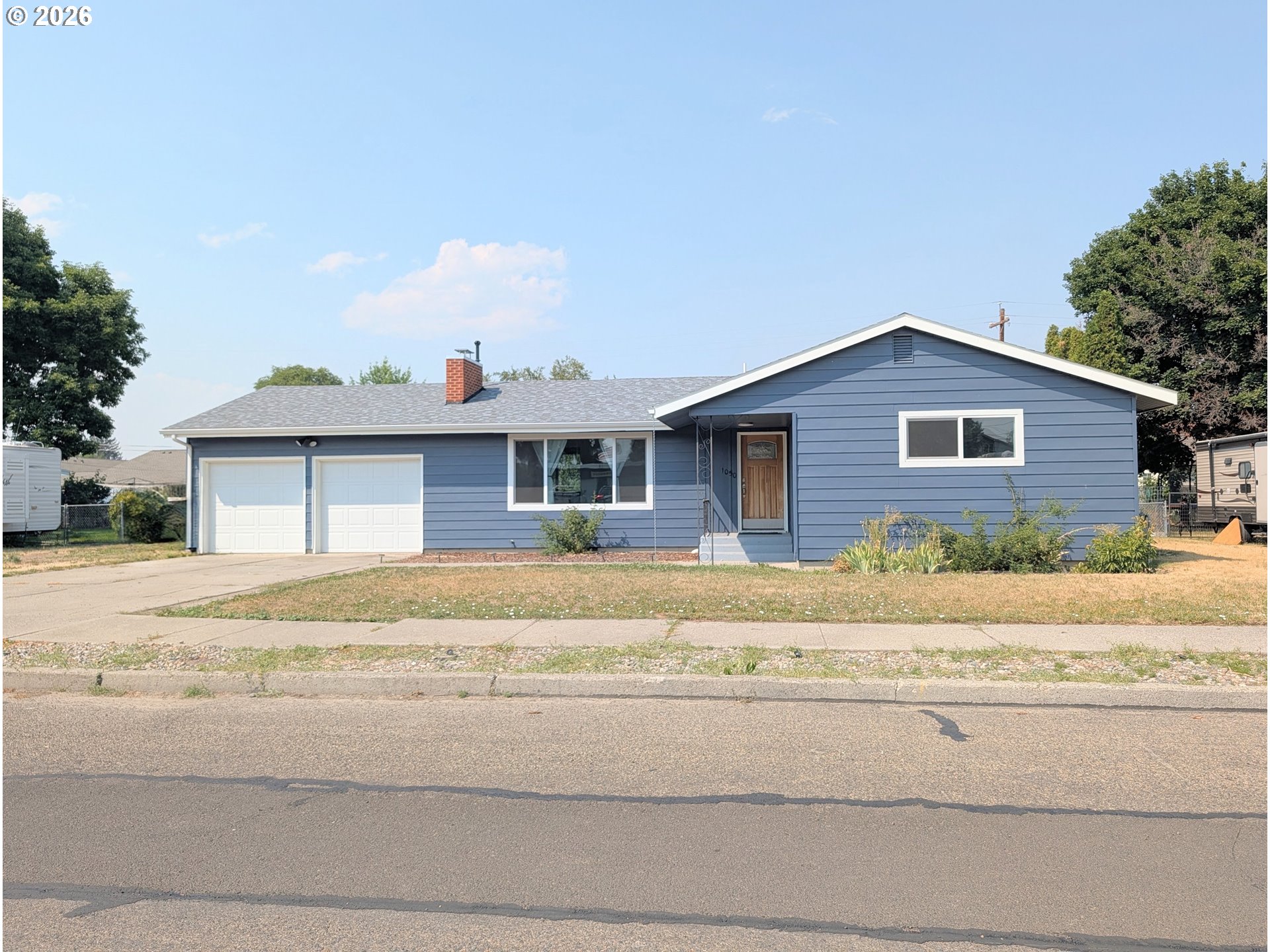 1050 Park St Property Photo 1