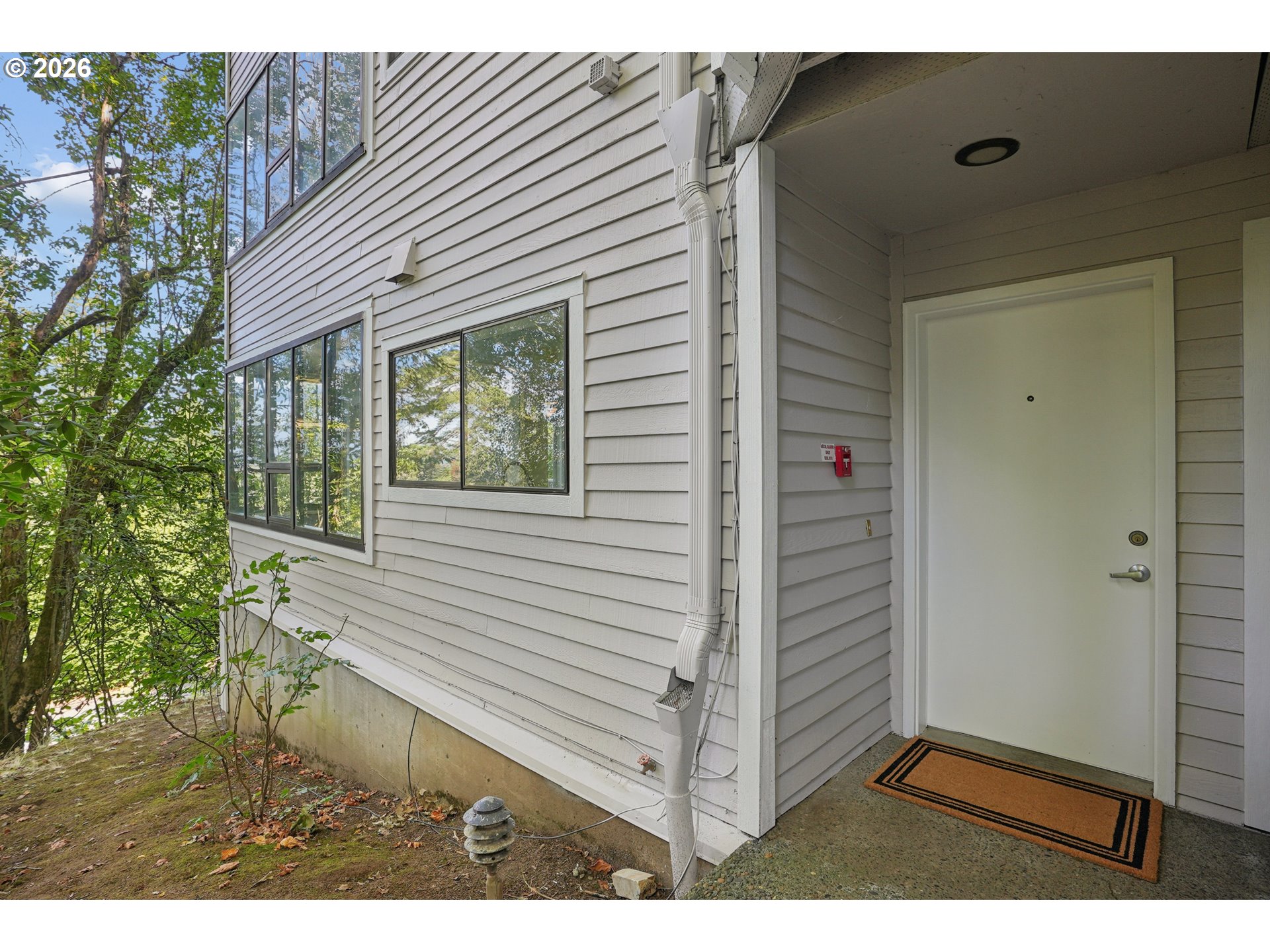 48 Eagle Crest Dr 2e Property Photo 2