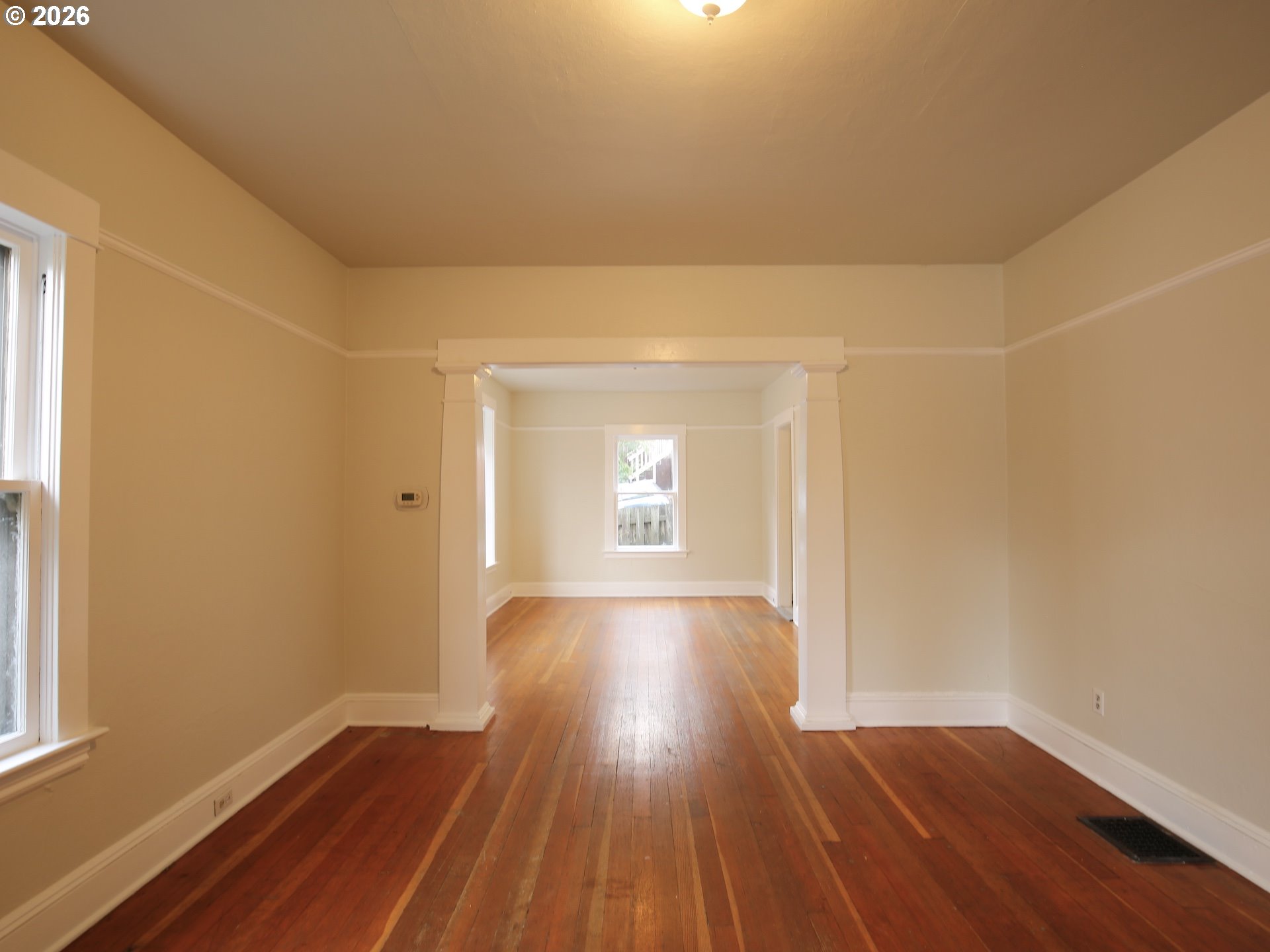 1936 Se Oak St Property Photo 6