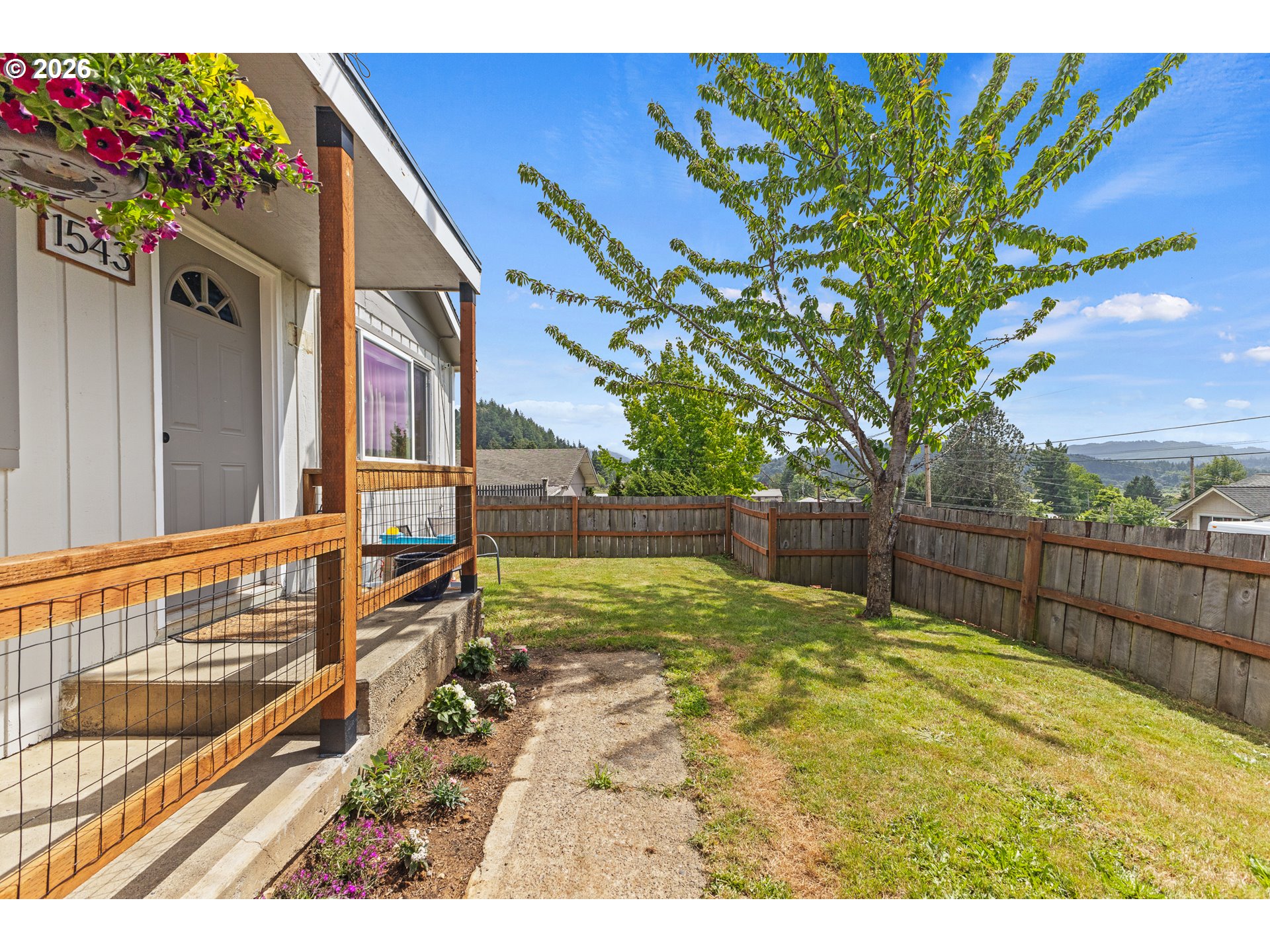 1543 19th St Property Photo 5