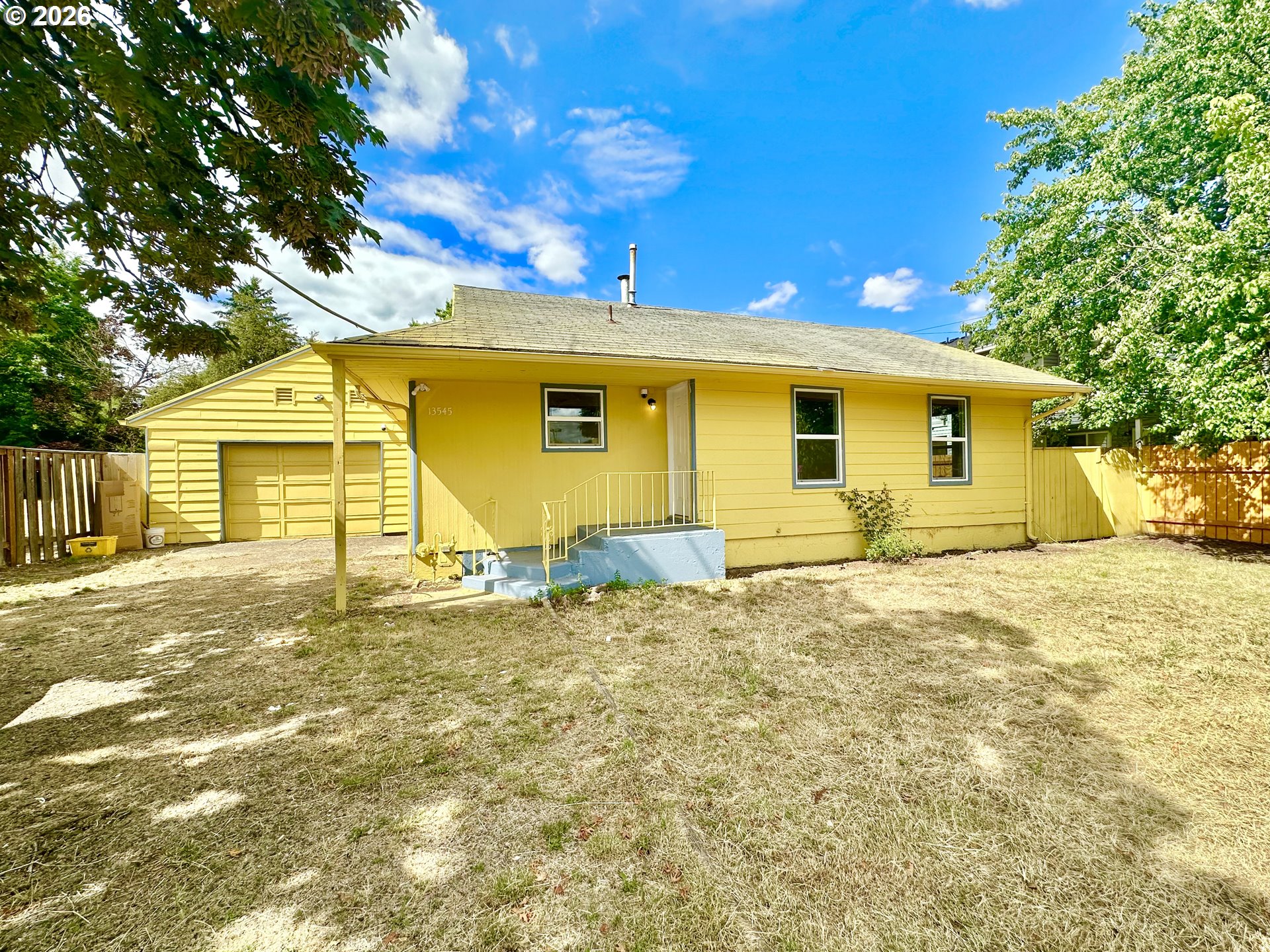 13545 Se Division St Property Photo 1