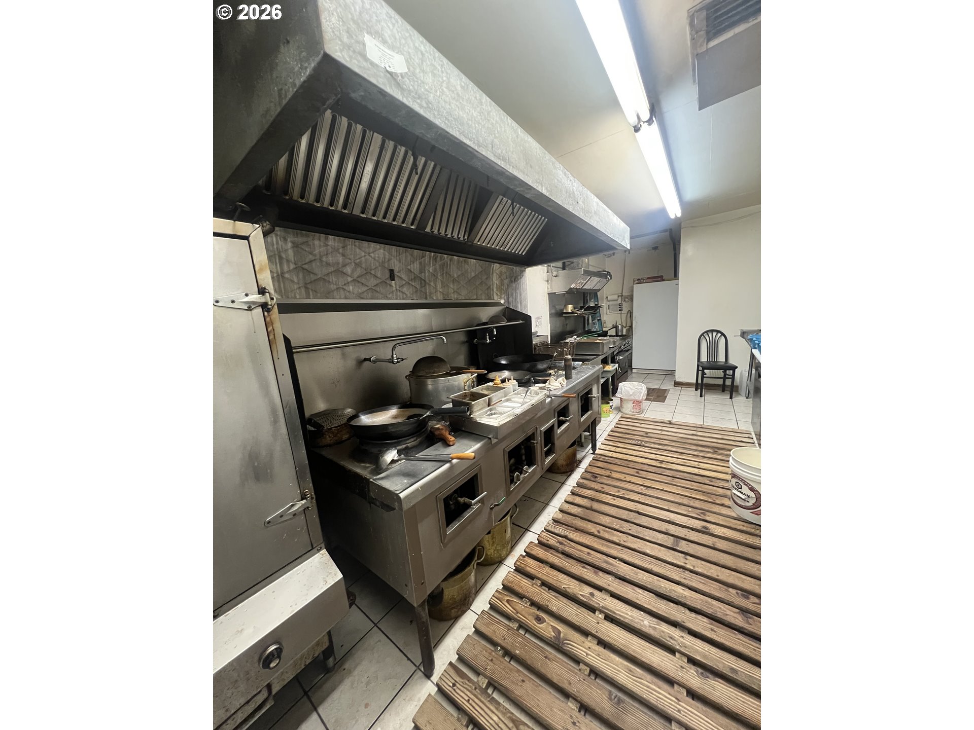 210 E Washington St Property Photo 19