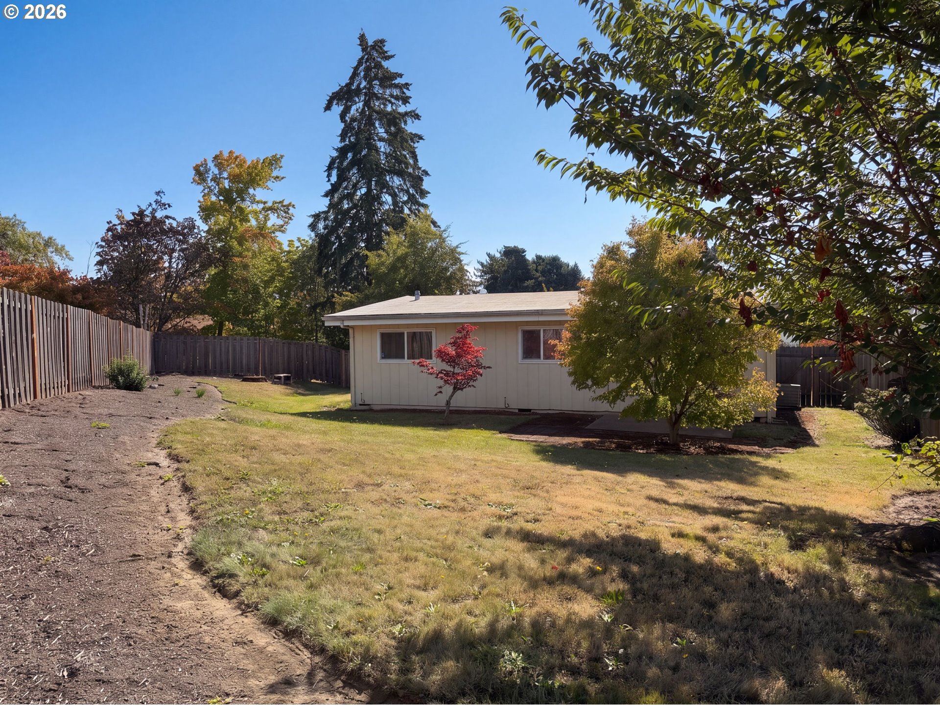 19495 Sw Southview St Property Photo 8