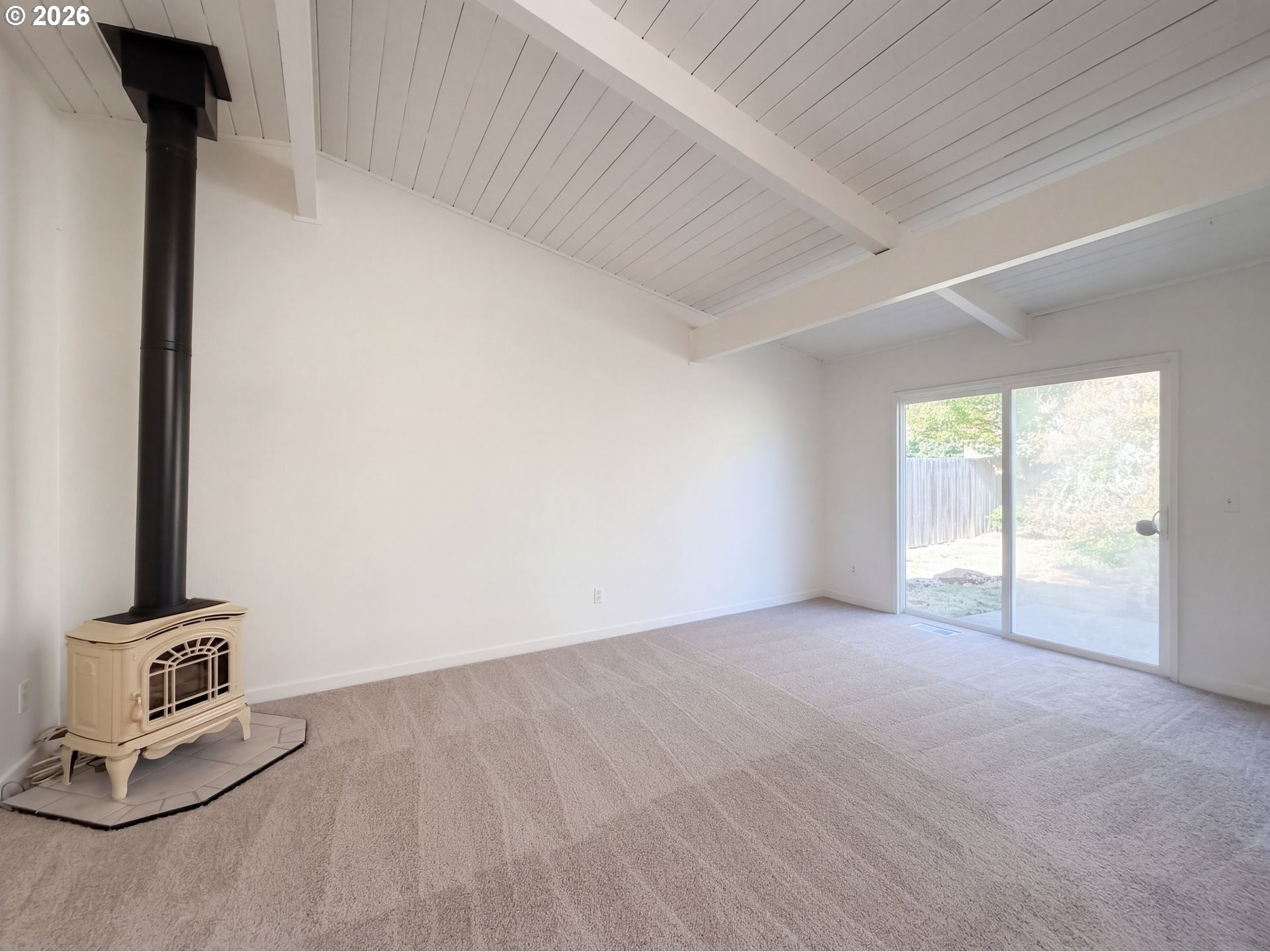 19495 Sw Southview St Property Photo 9