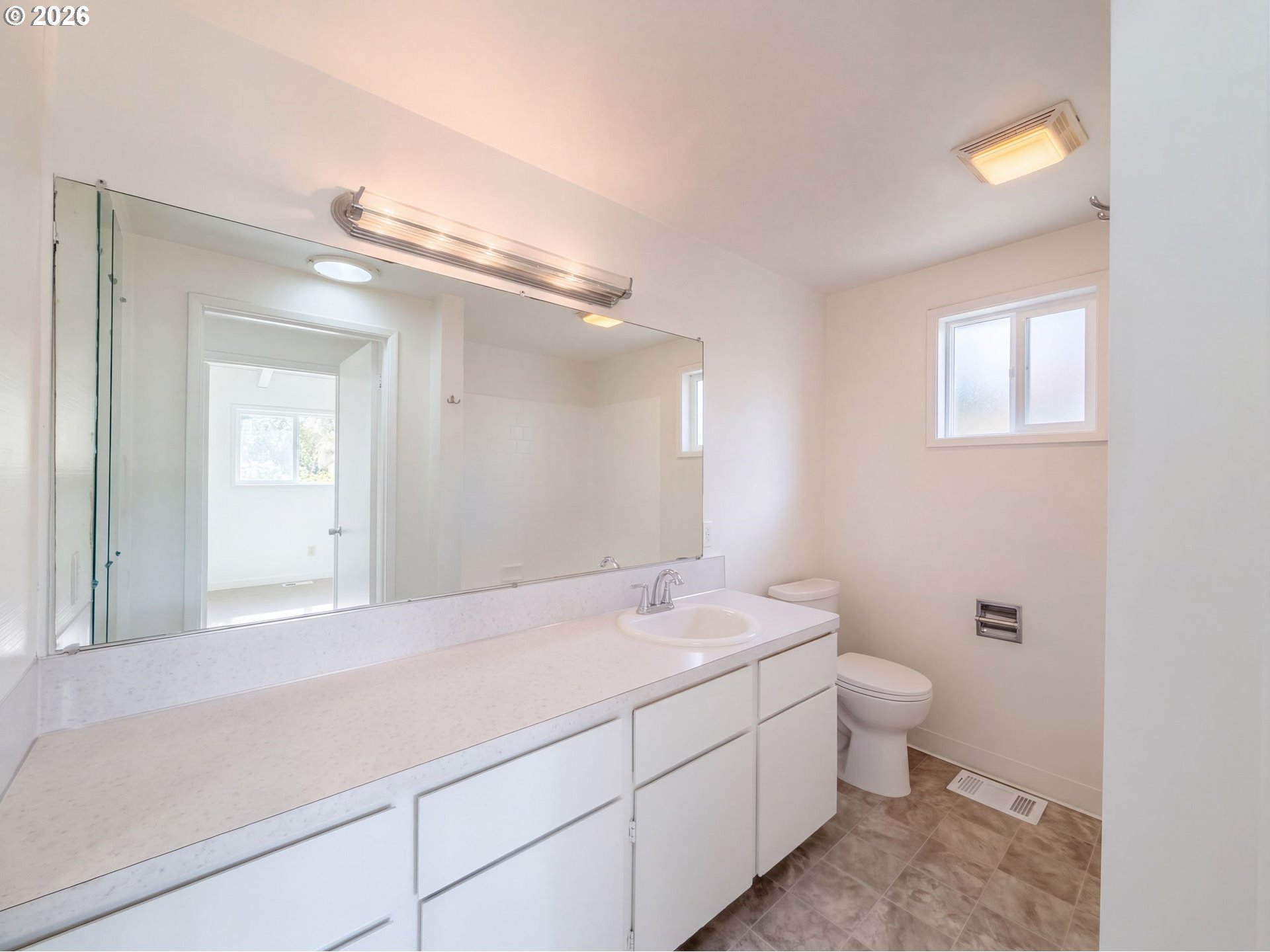 19495 Sw Southview St Property Photo 15