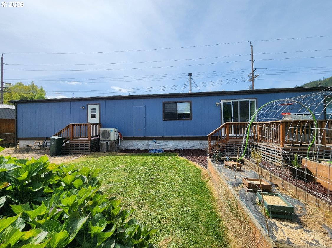 430 Birch St Property Photo 30