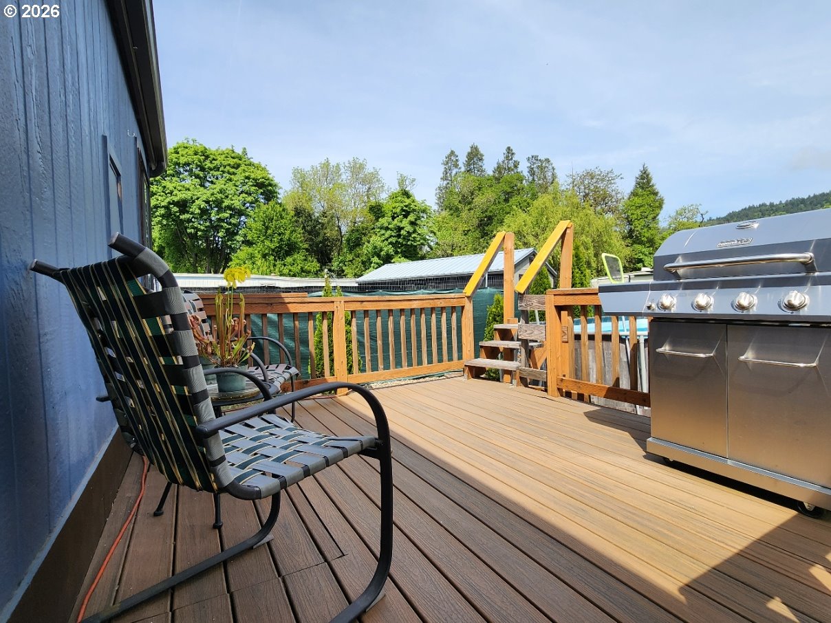 430 Birch St Property Photo 32