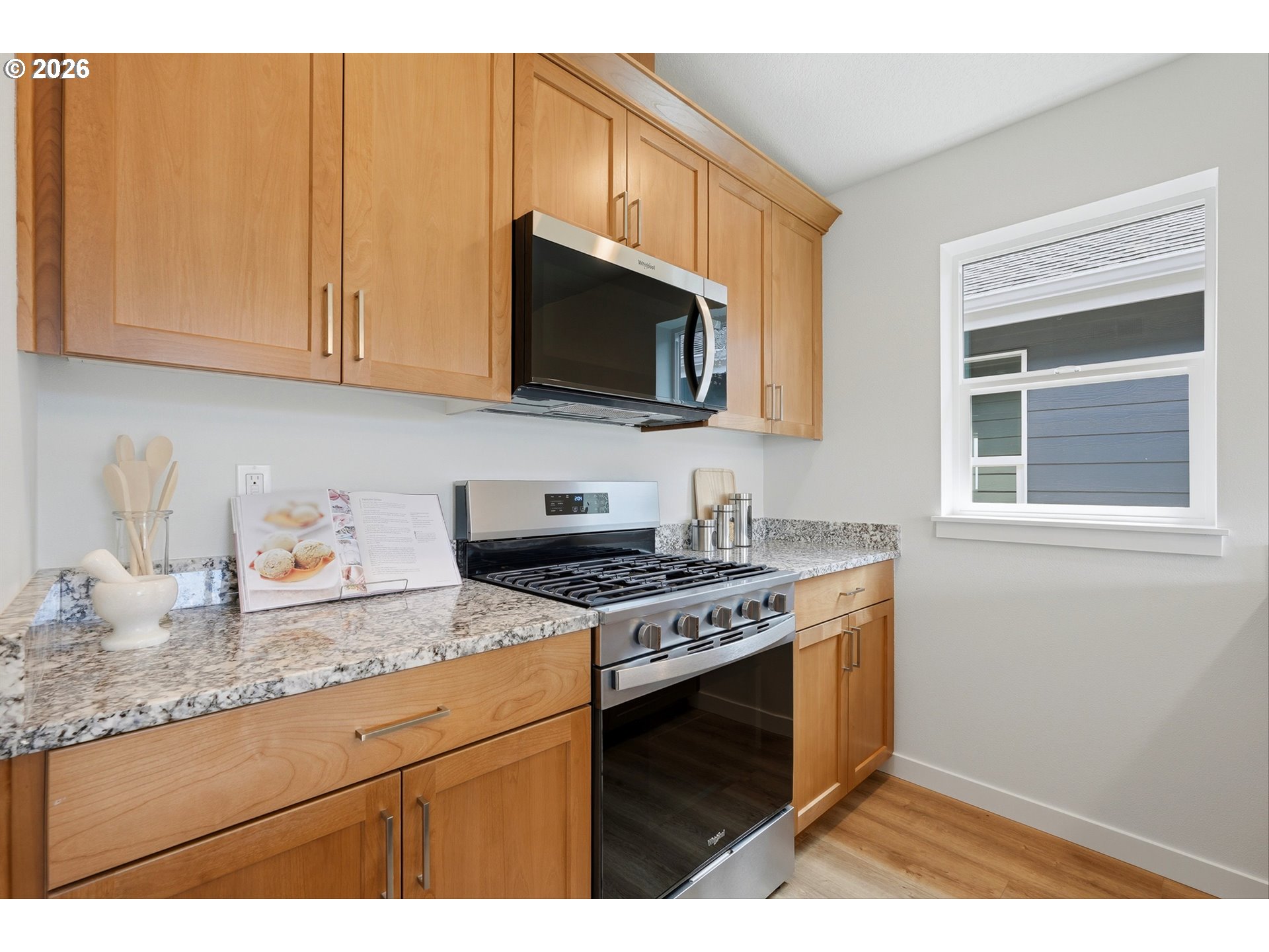 369 Se Shetterly Dr Property Photo 9