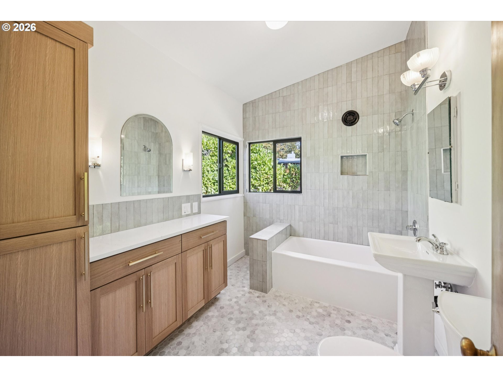 4104 Farview Dr Property Photo 23