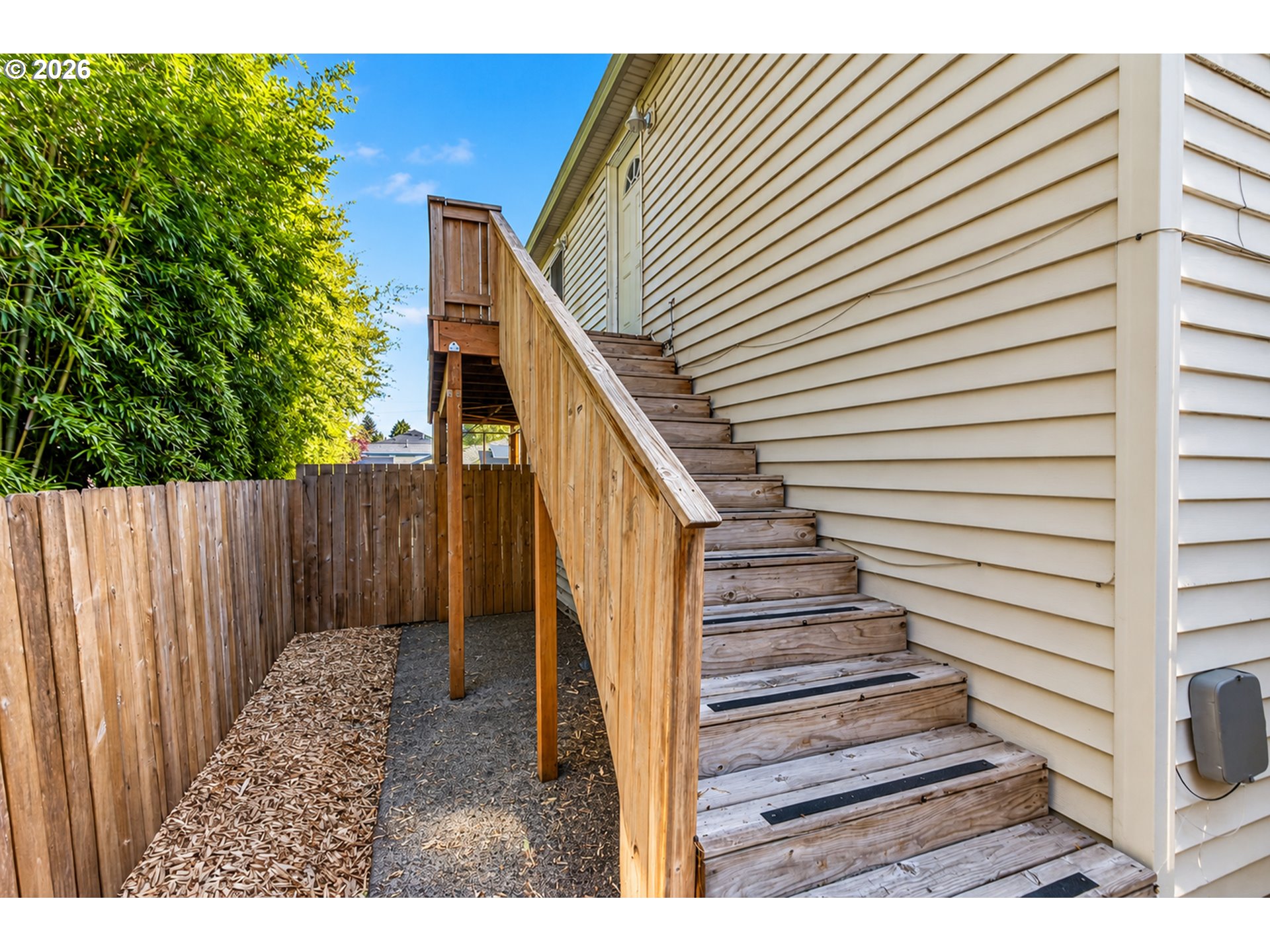 9469 N Saint Louis Ave Property Photo 41