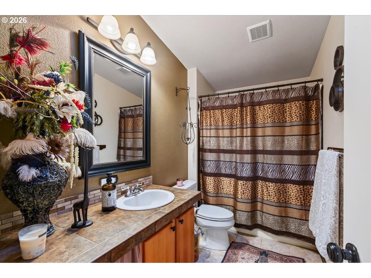 2835 Miller Pl Property Photo 24