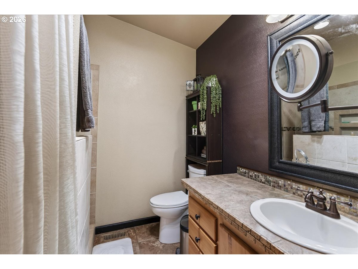 2835 Miller Pl Property Photo 31