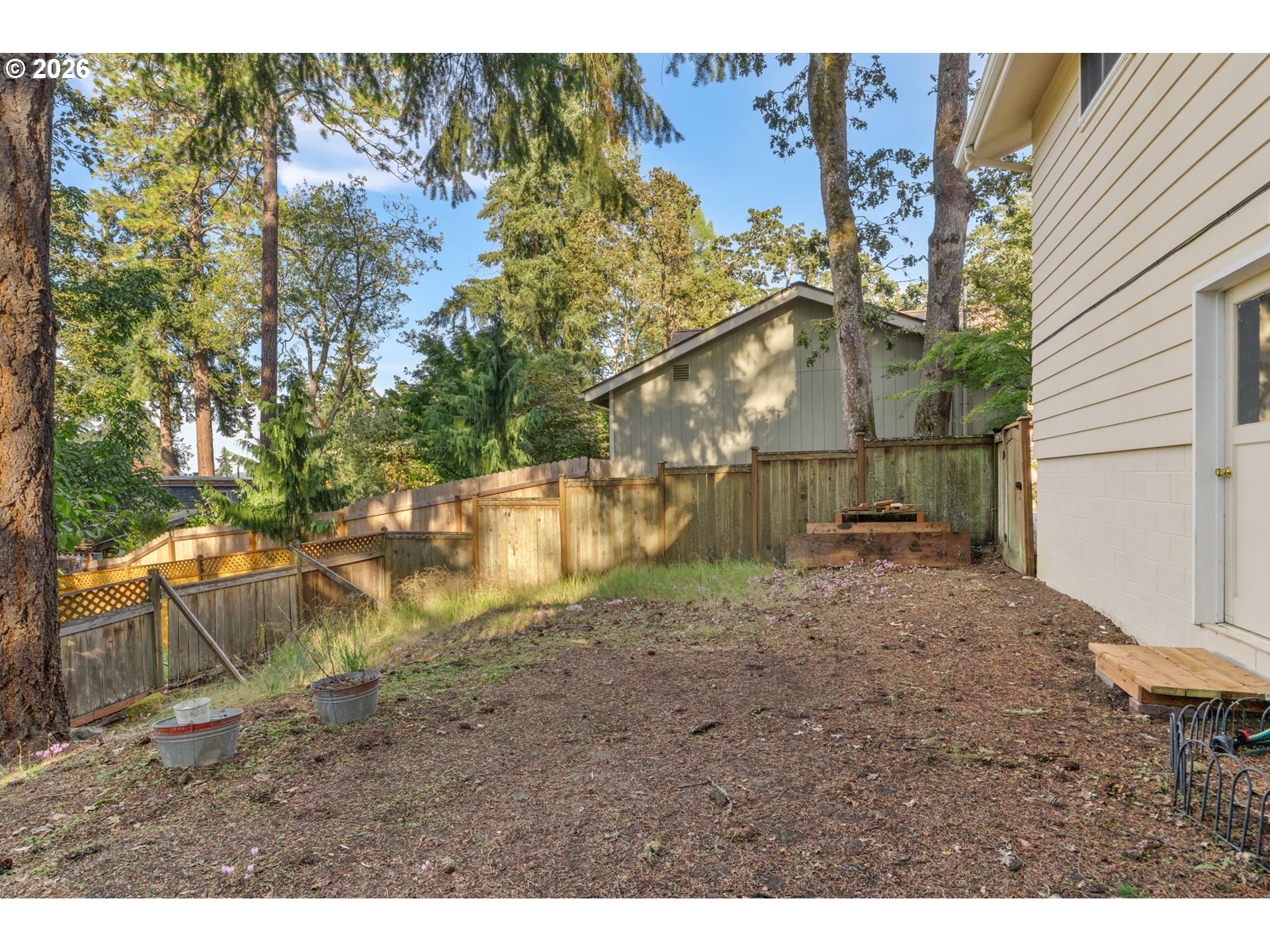 105 W 35th Pl Property Photo 36