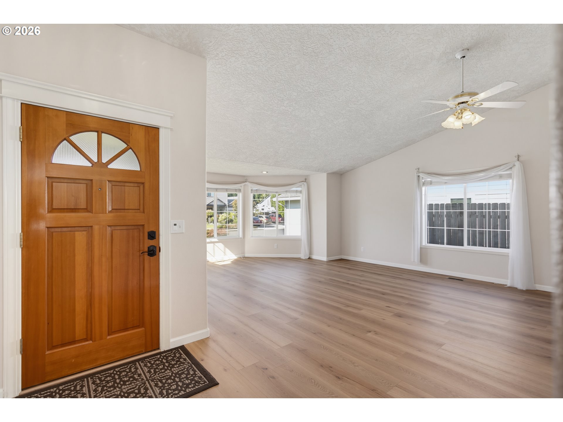13617 Ne 6th Ct Property Photo 5