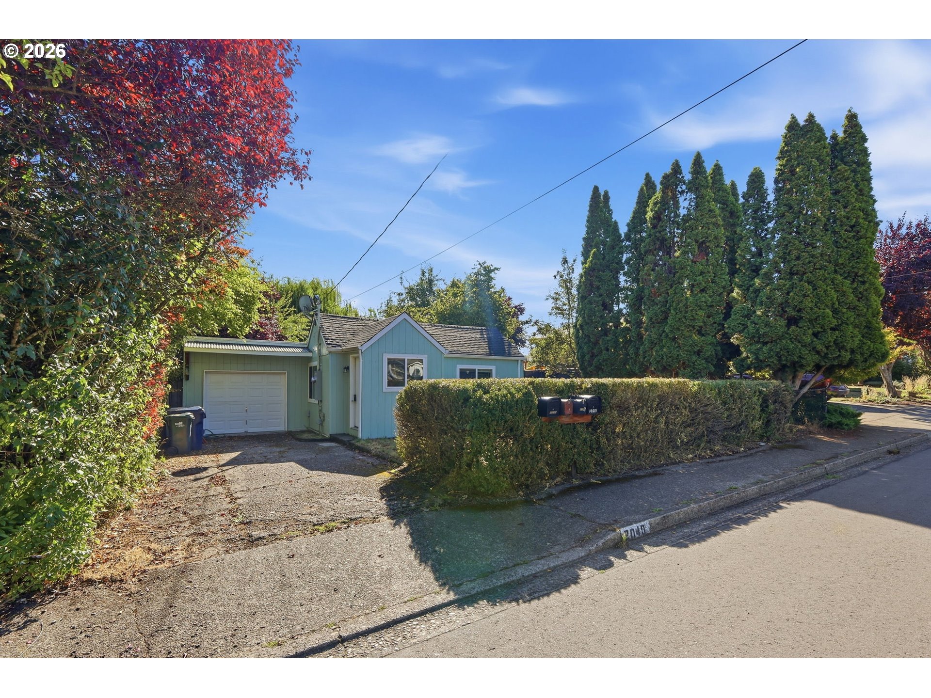 2049 City View St Property Photo 1