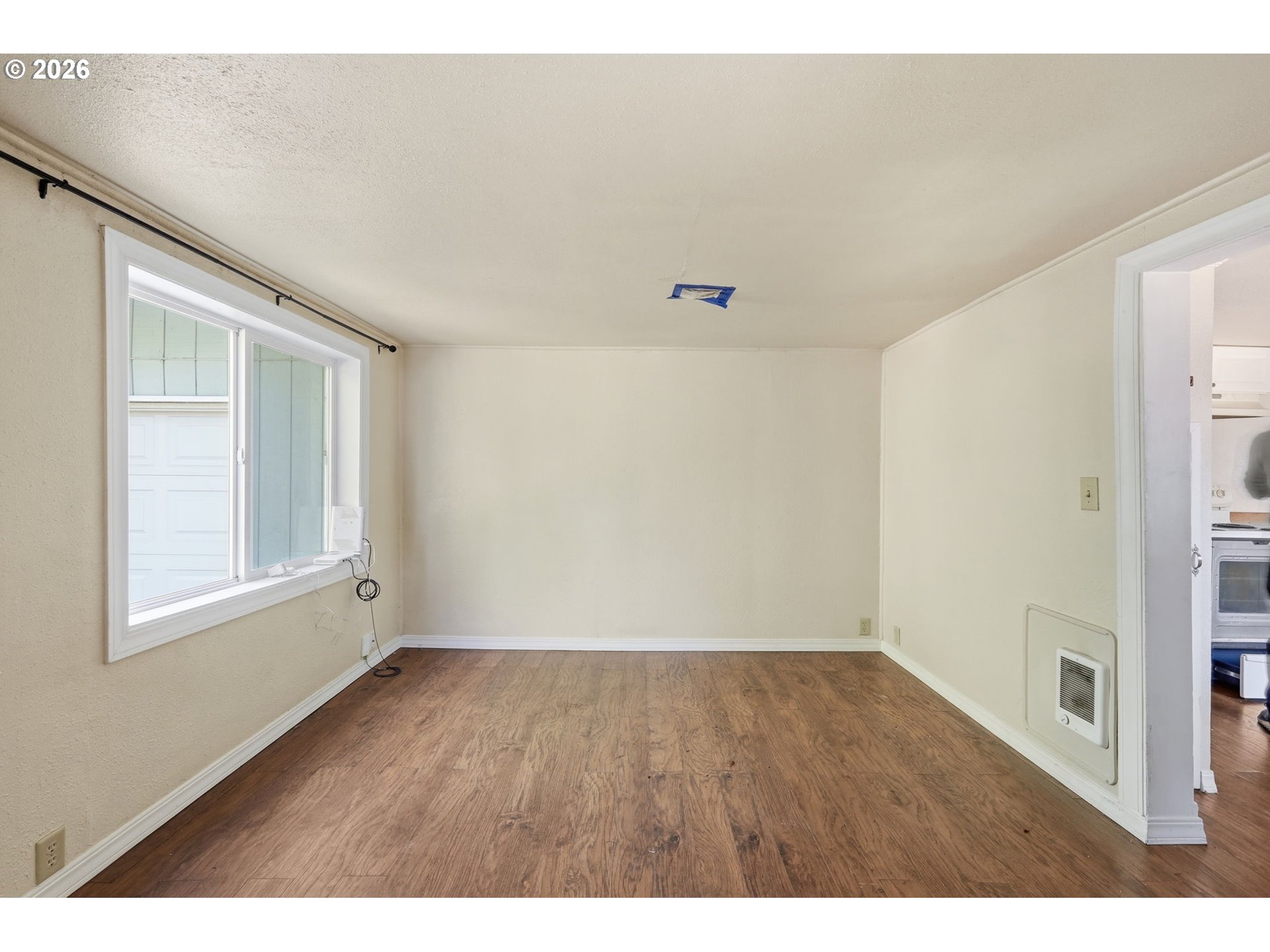 2049 City View St Property Photo 4