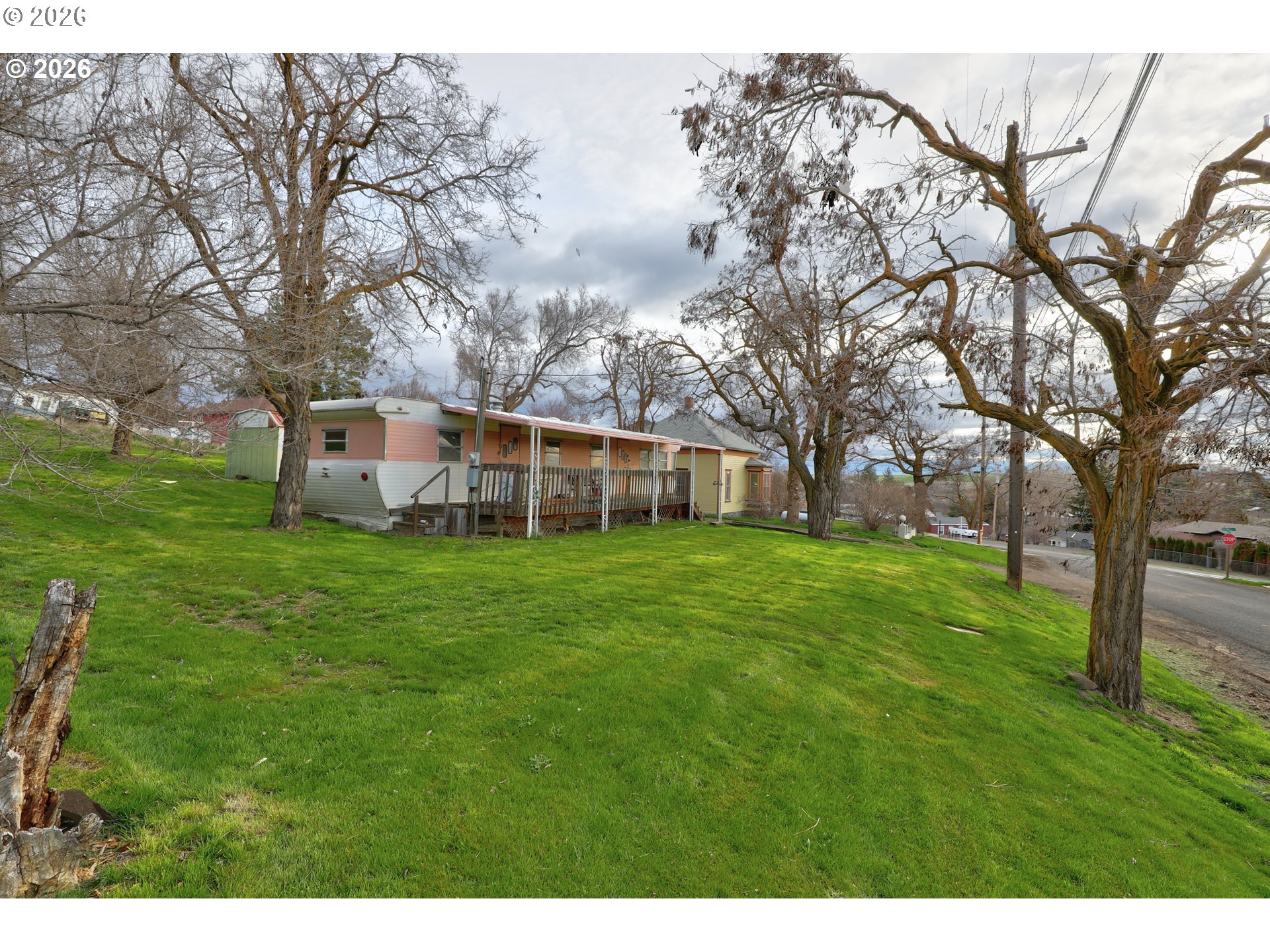 400 Lincoln St Property Photo 1