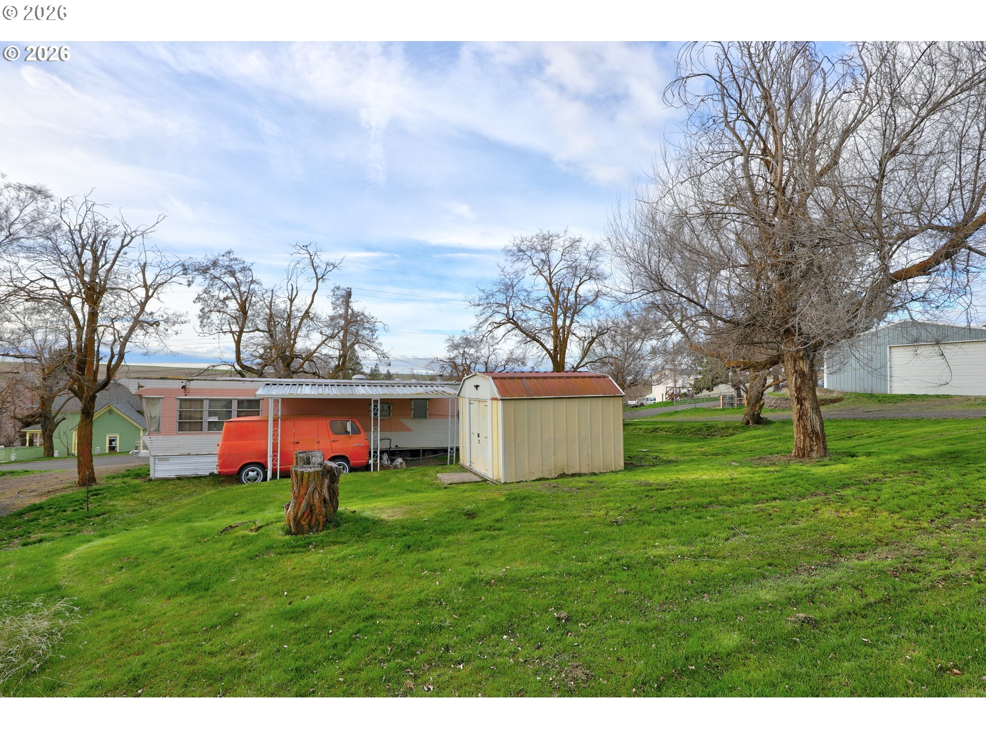 400 Lincoln St Property Photo 4