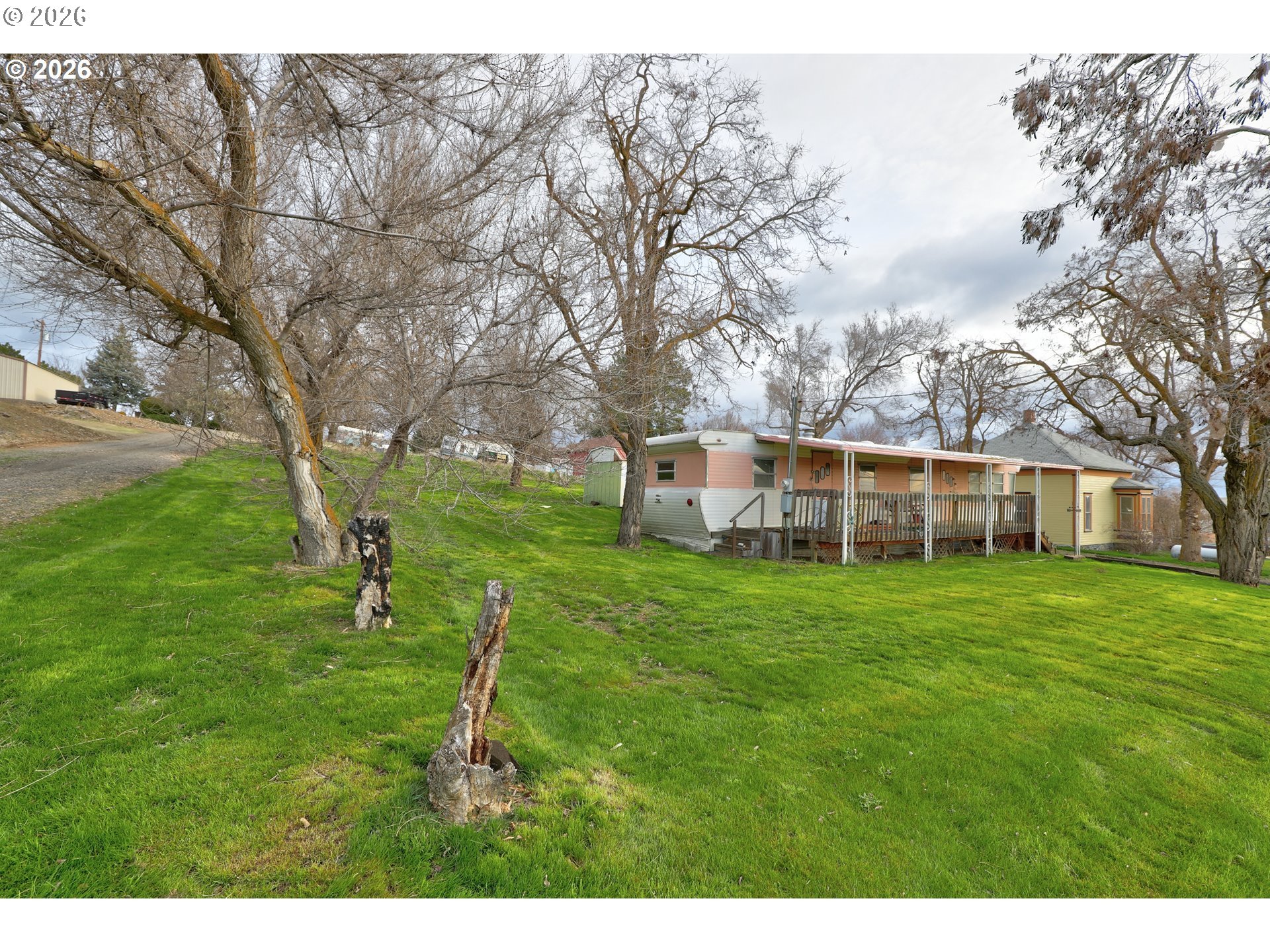 400 Lincoln St Property Photo 8