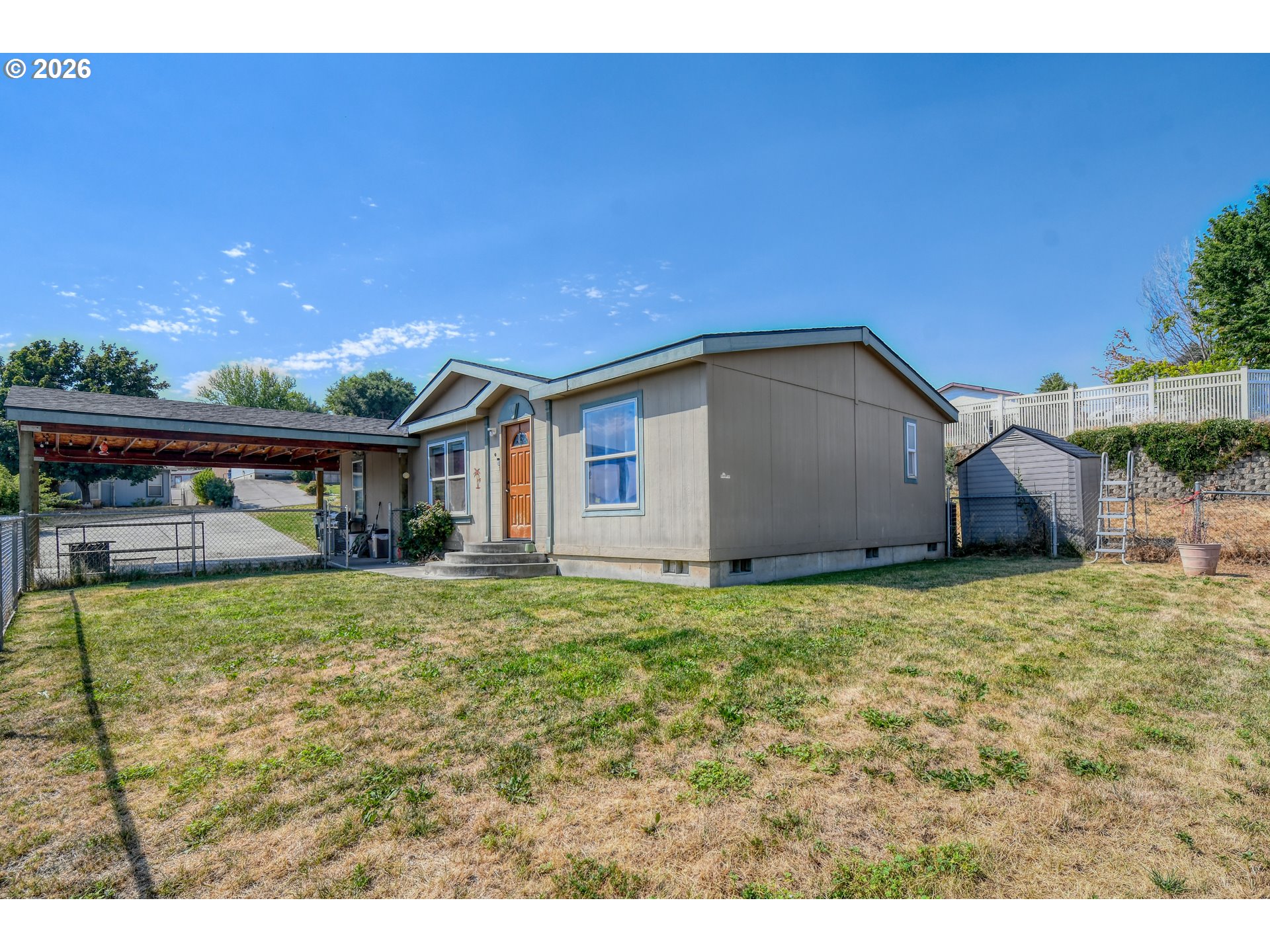 3022 Sw River View Dr Property Photo 1
