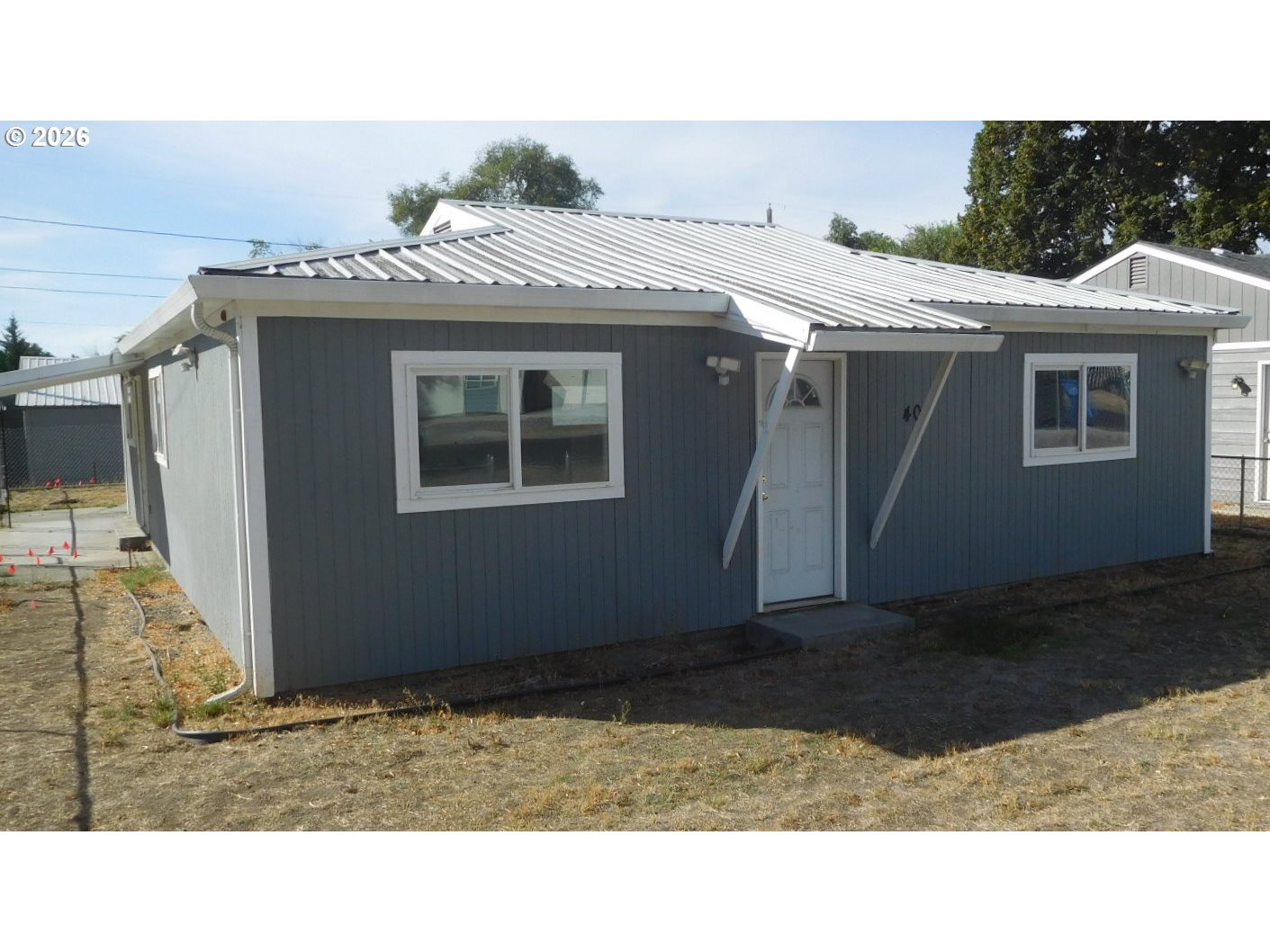 409 W Ridgeway Ave Property Photo 2
