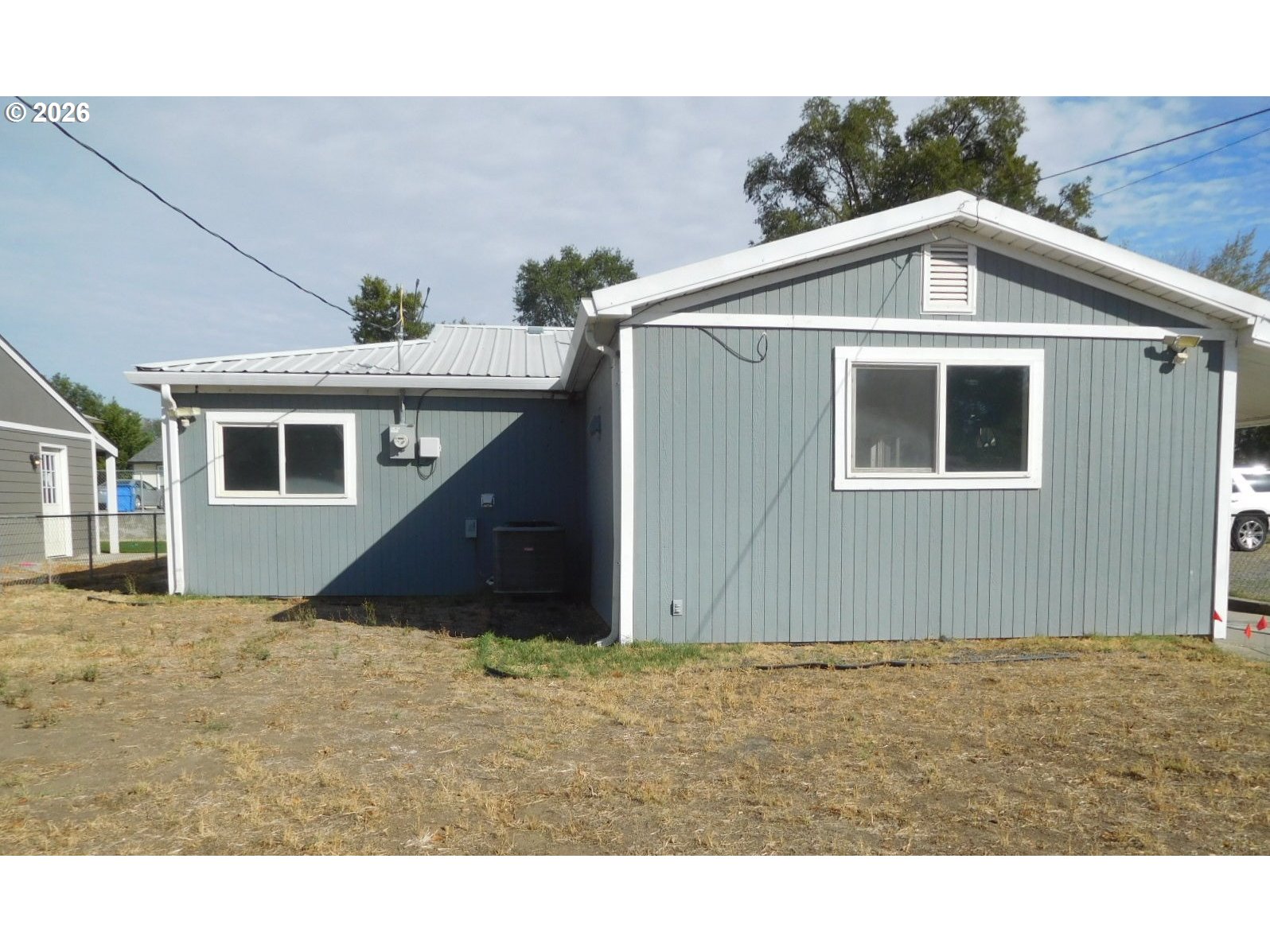 409 W Ridgeway Ave Property Photo 4